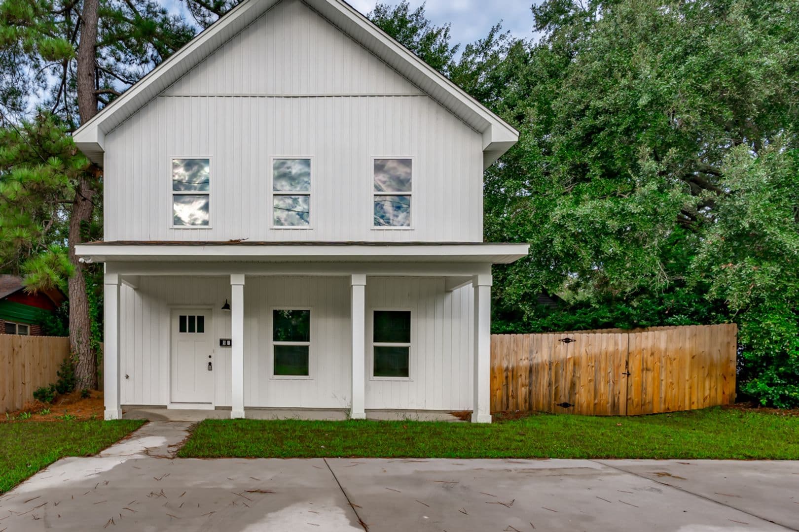 Columbia Apartment: 915 S Kilbourne Rd. - 915 Unit 1