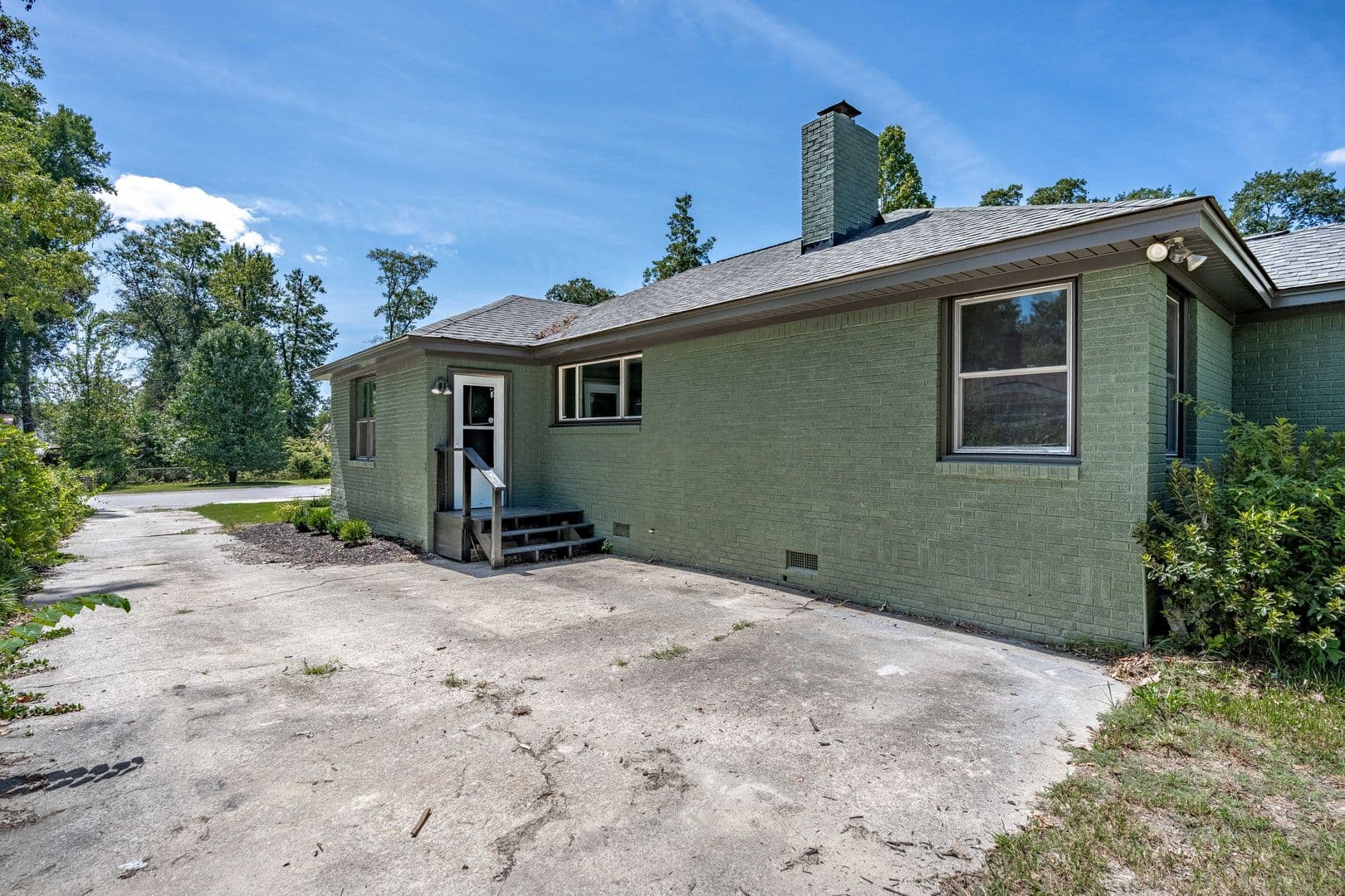 Cayce House: 2837 Elm St.