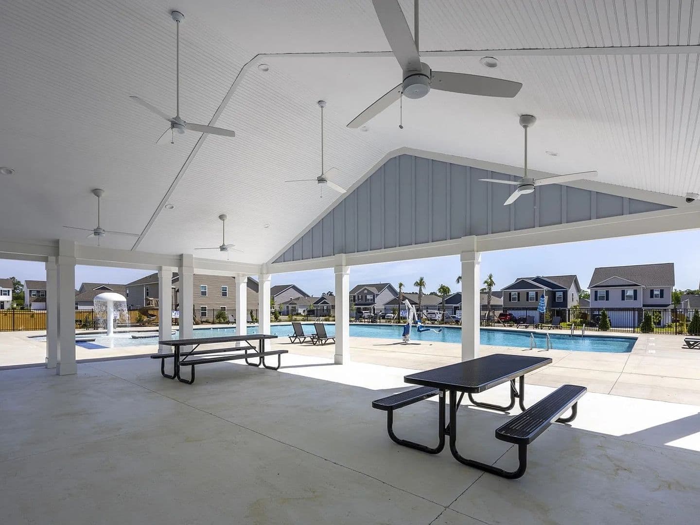 Hopkins House: 2094 Grovefield DR