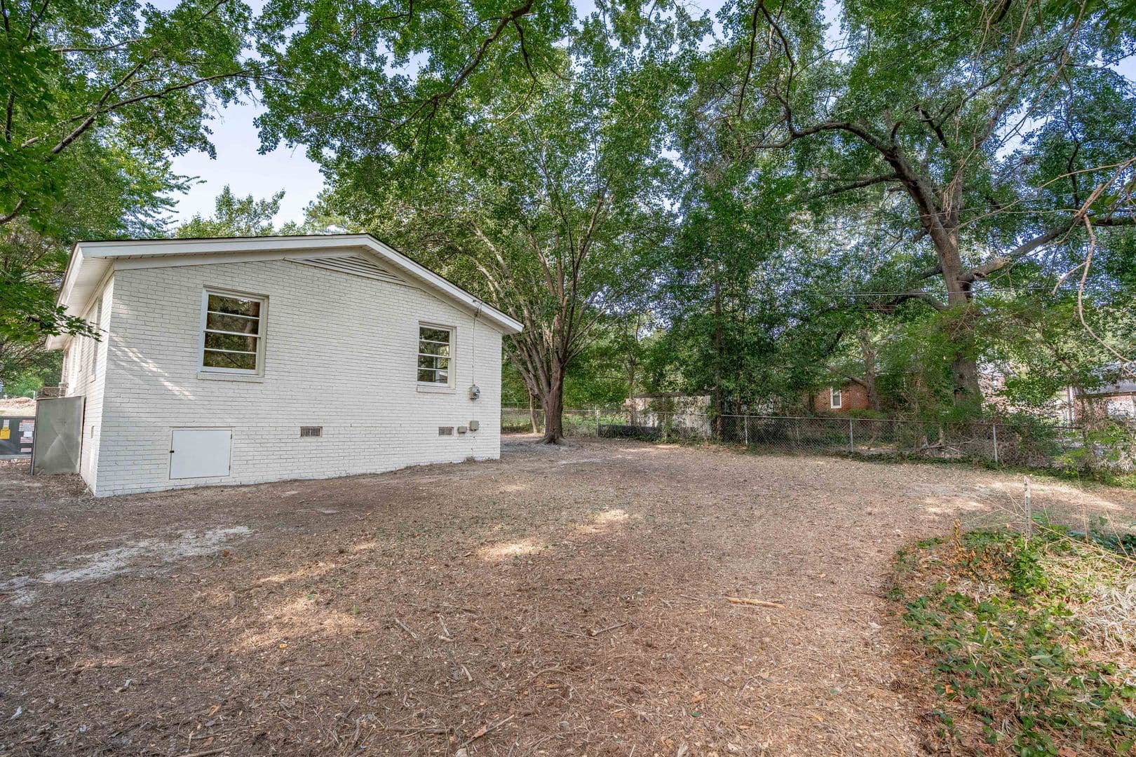Columbia House: 1623 Long Shadow Ln