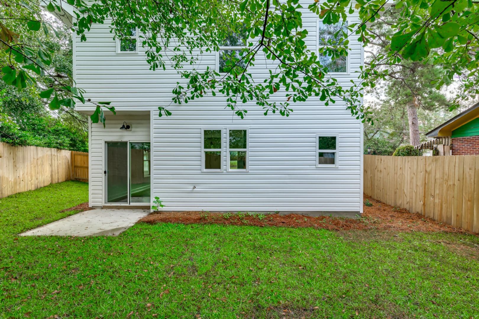 Columbia Apartment: 915 S Kilbourne Rd. - 915 Unit 1