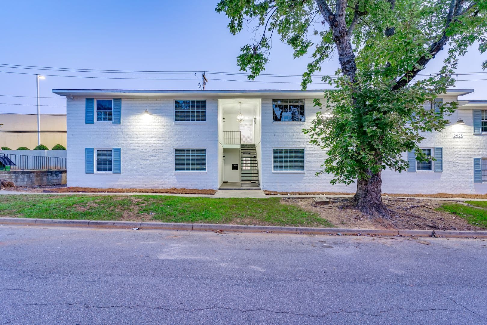 Columbia Apartment: 2915 Hope Ave - 2915-4