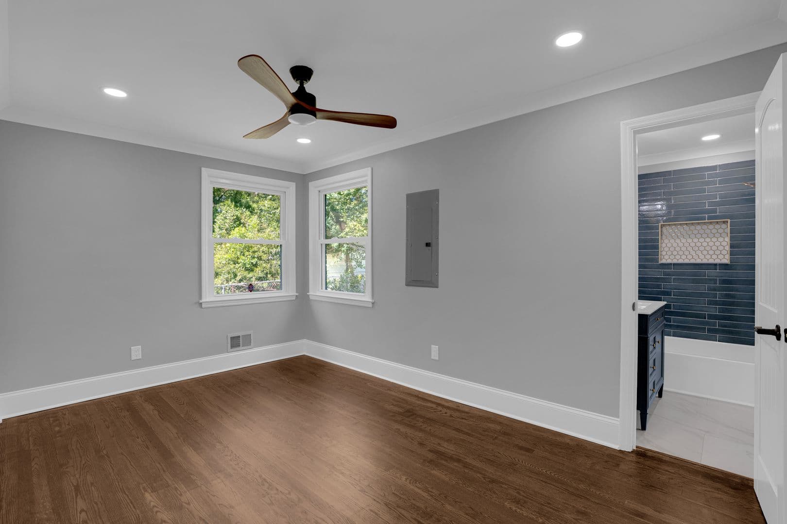 Cayce House: 2837 Elm St.