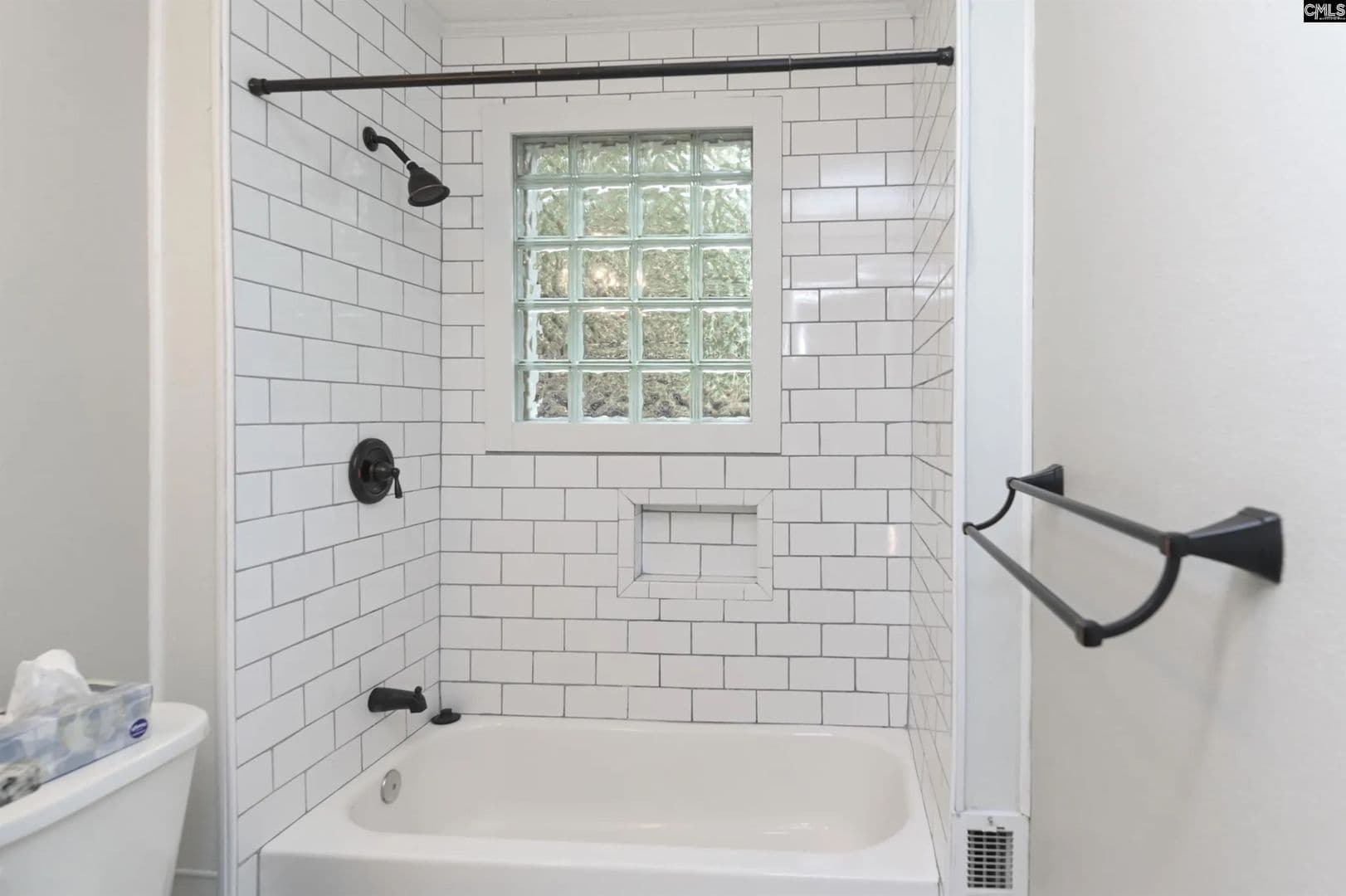 Columbia Townhome: 1013 Price Avenue