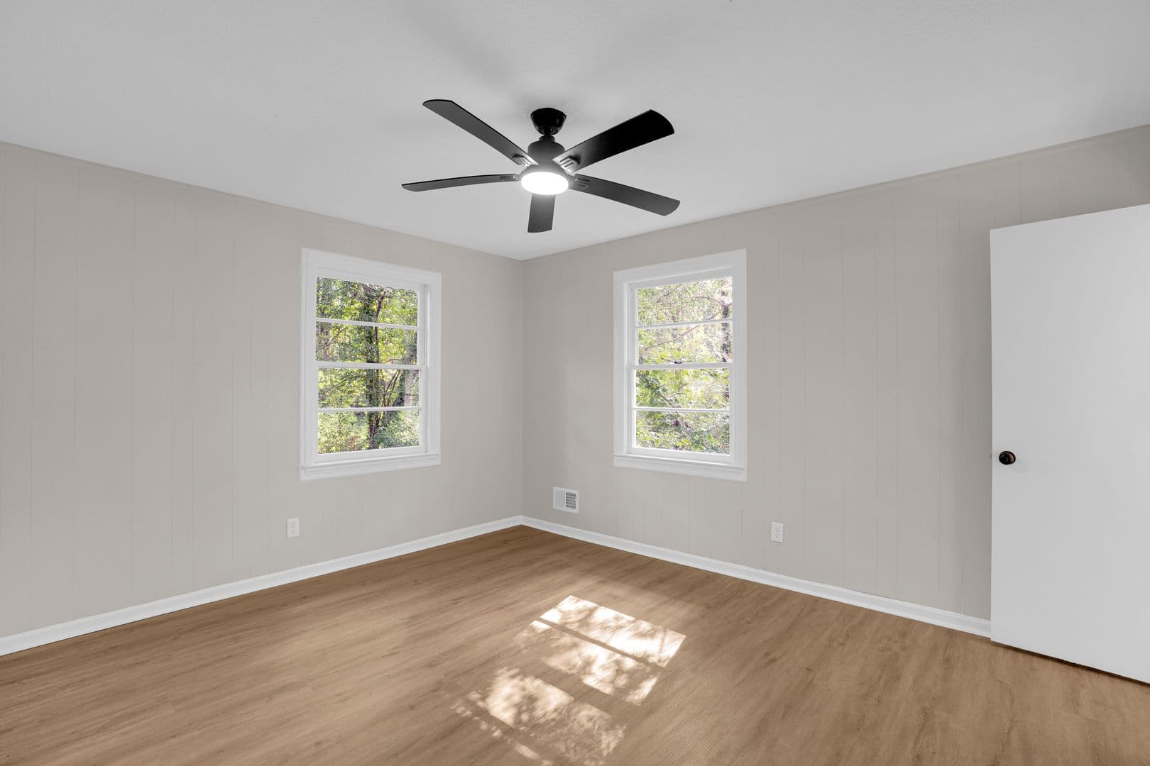 Columbia House: 1623 Long Shadow Ln