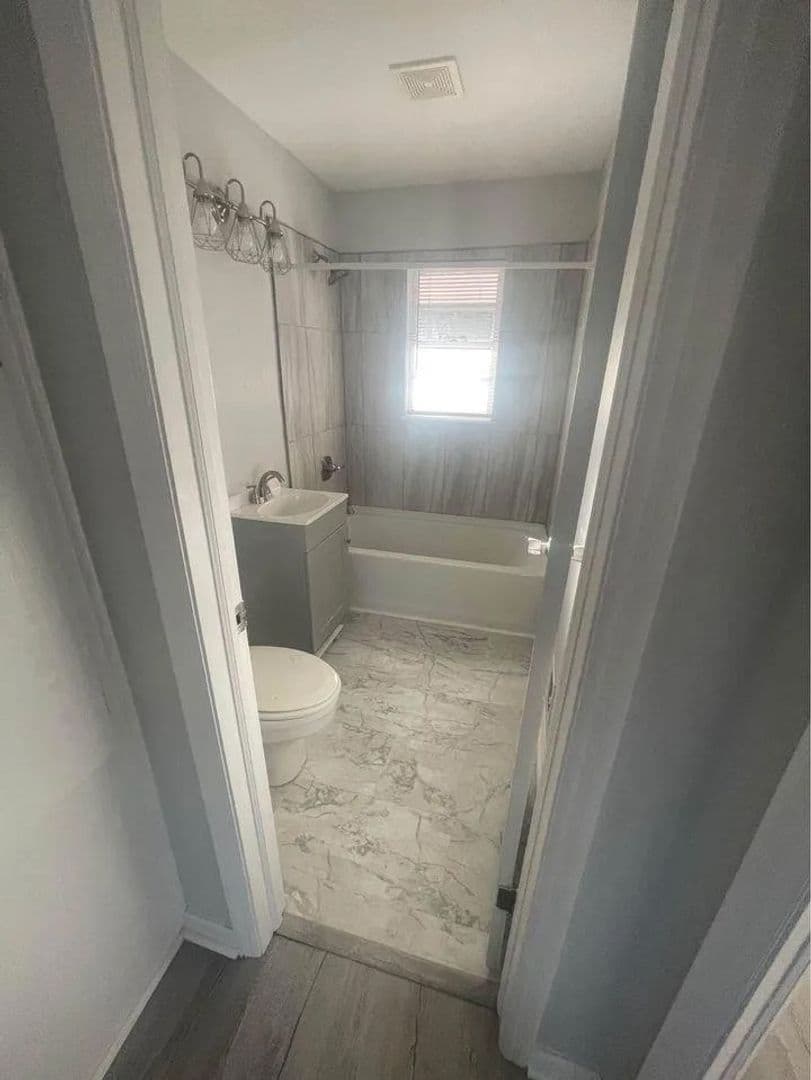 West Columbia Townhome: 304 S Marble St. - 304 S Marble