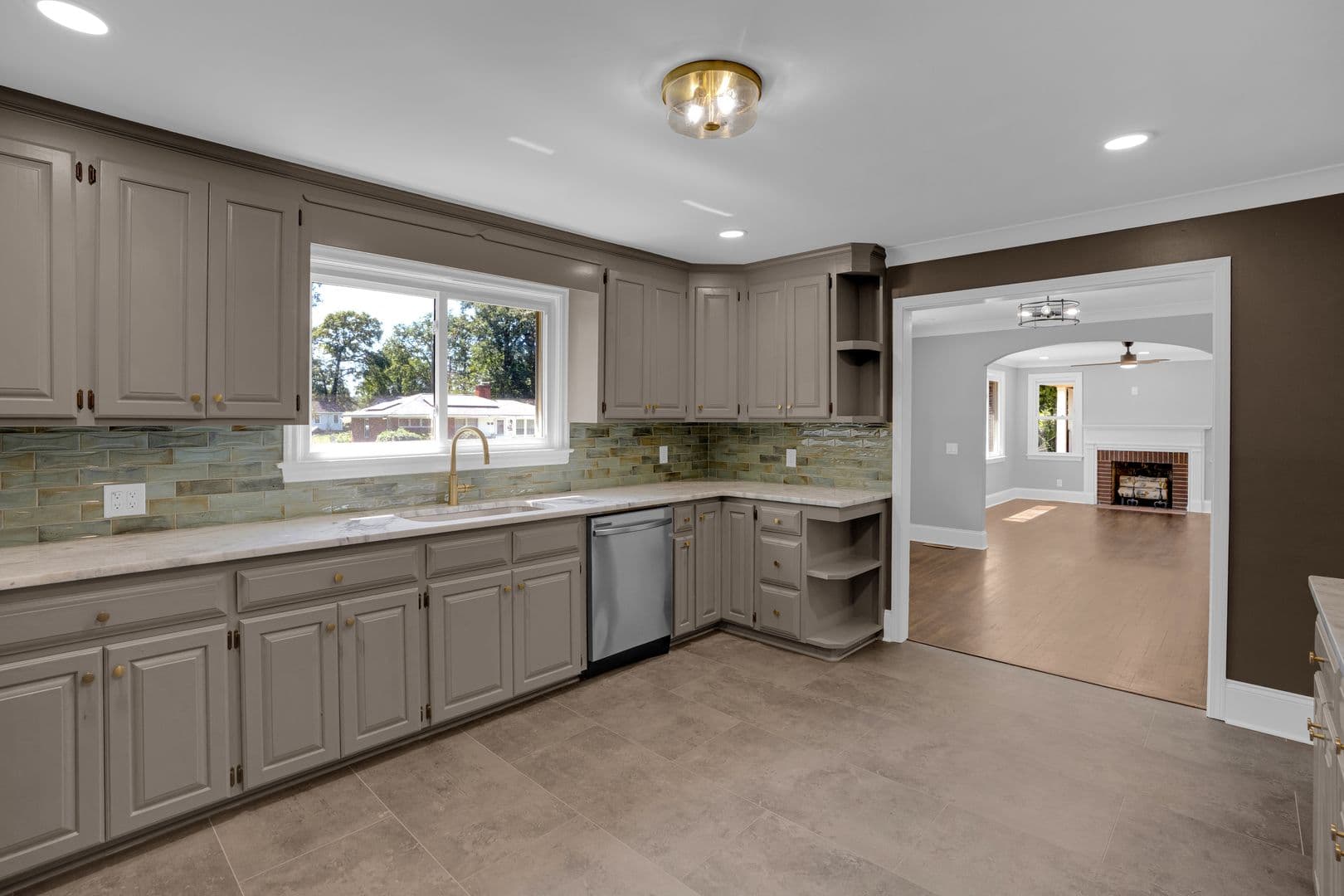 Cayce House: 2837 Elm St.