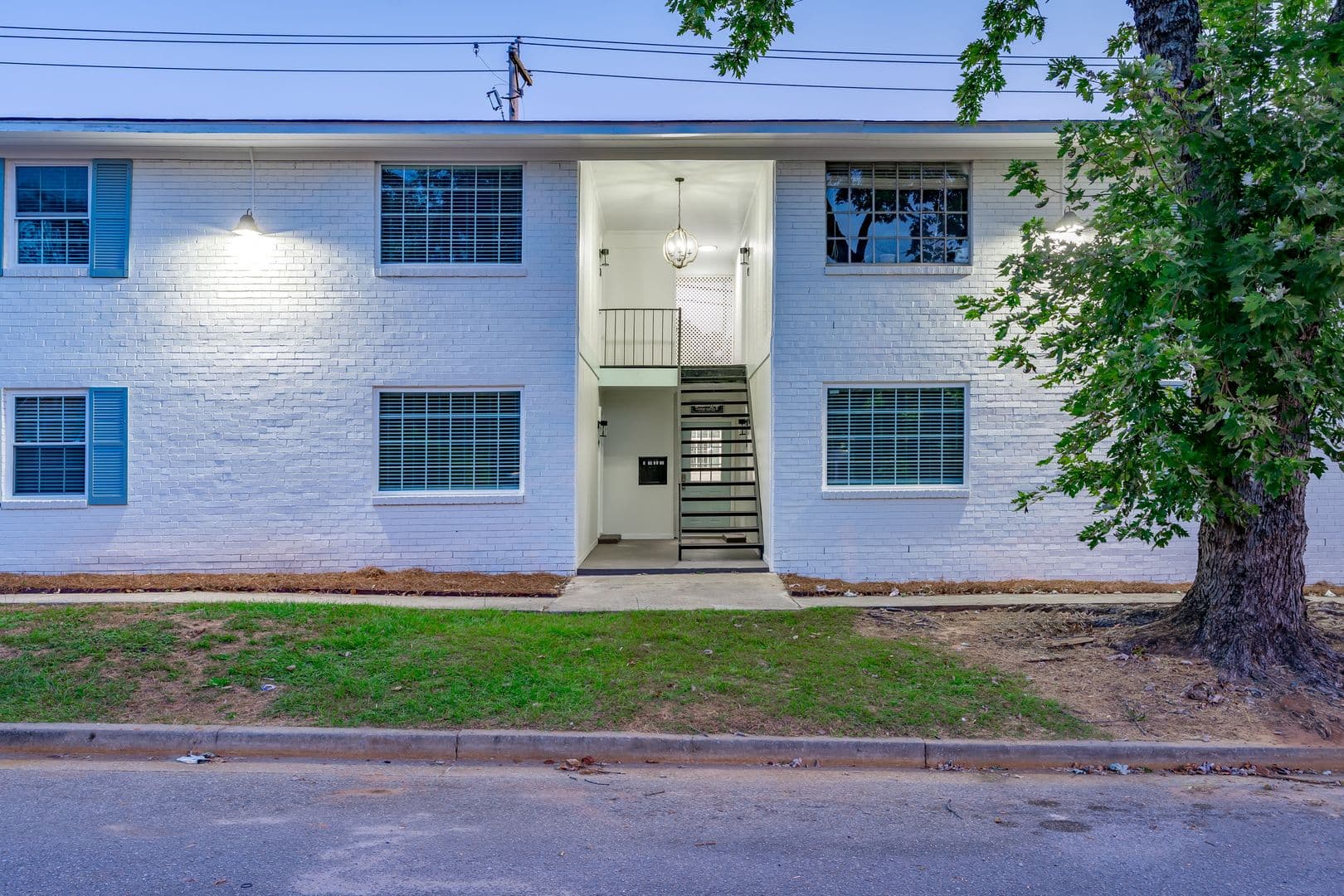 Columbia Apartment: 2915 Hope Ave - 2915-5