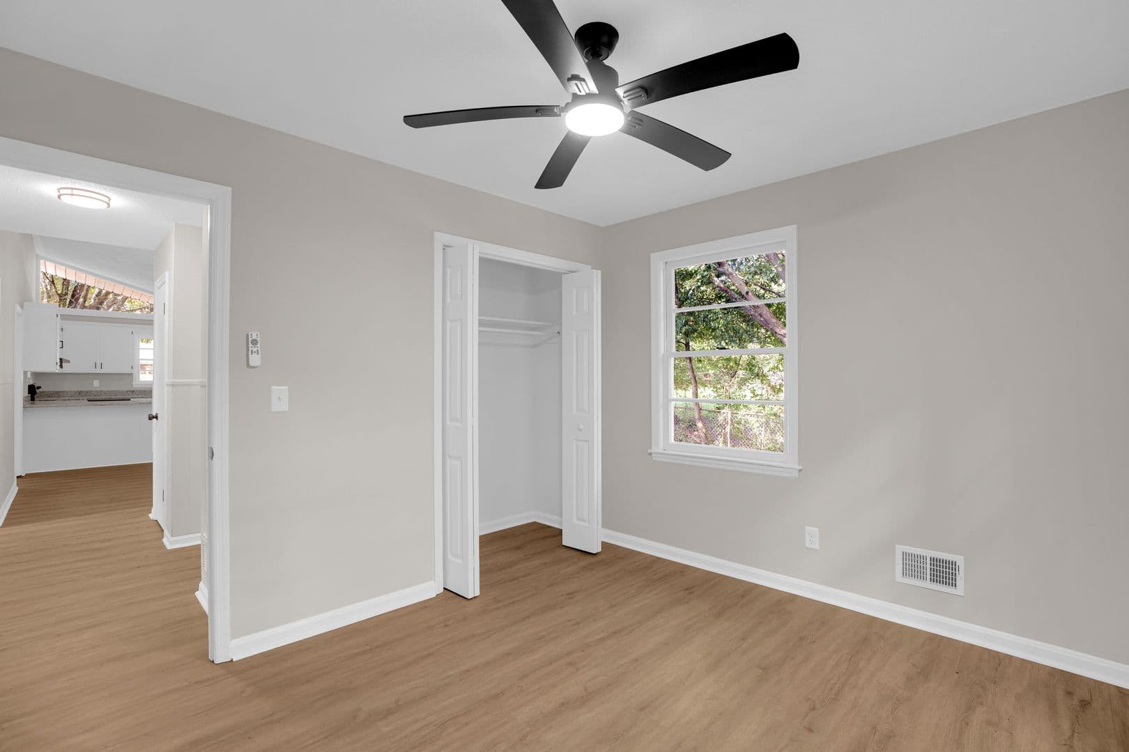 Columbia House: 1623 Long Shadow Ln