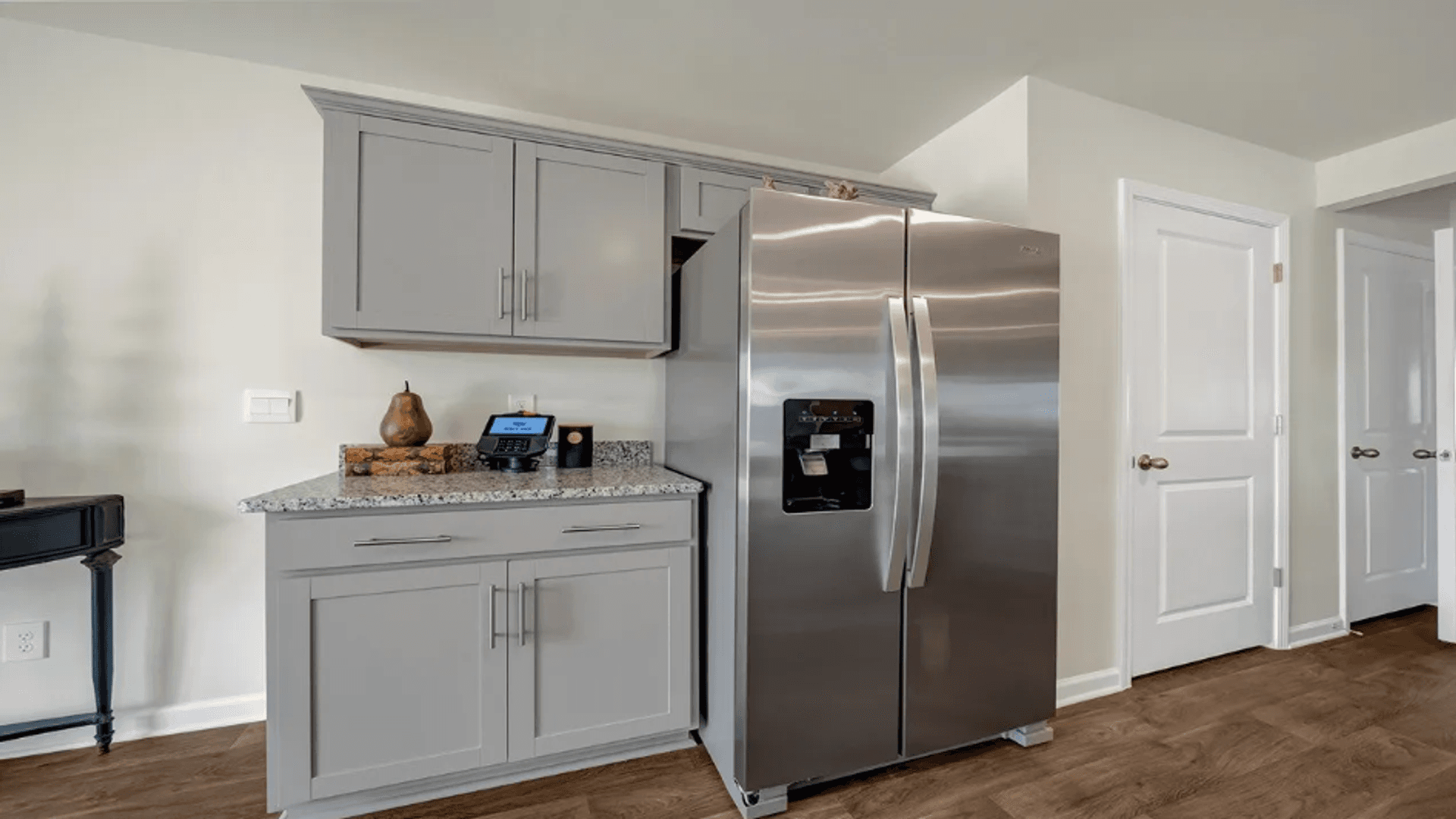 Hopkins House: 2094 Grovefield DR