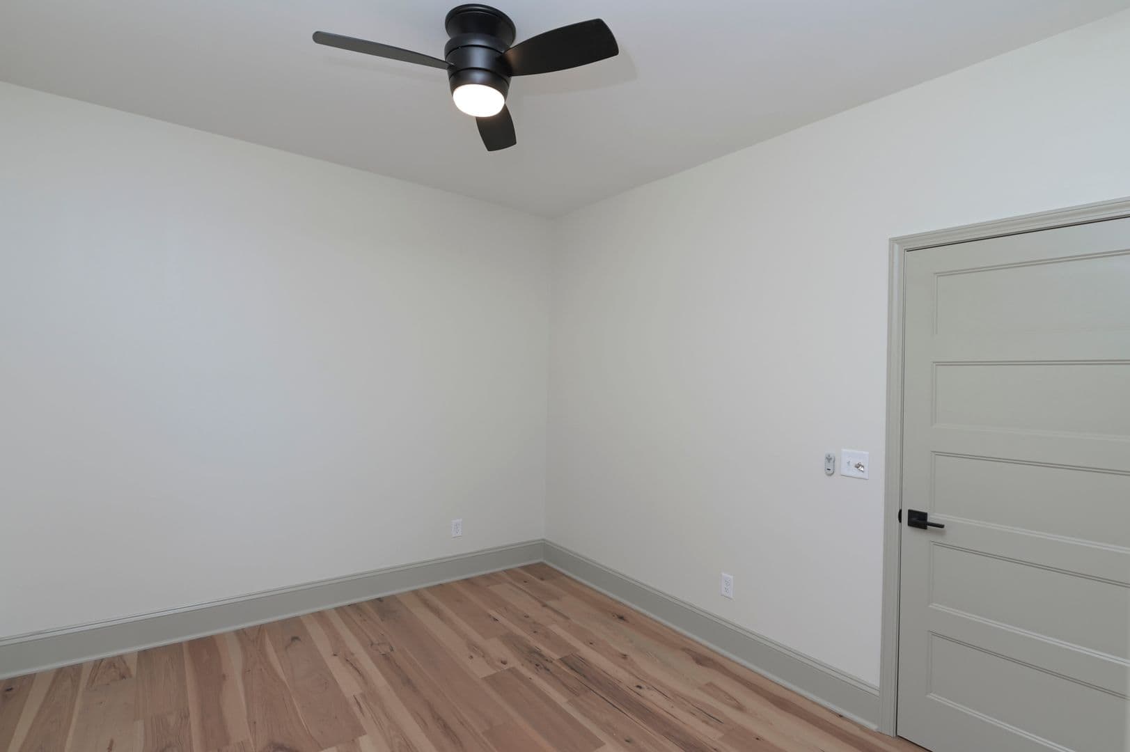 Columbia Multiplex: 1500 Barnwell St - Unit A - Bedroom #1