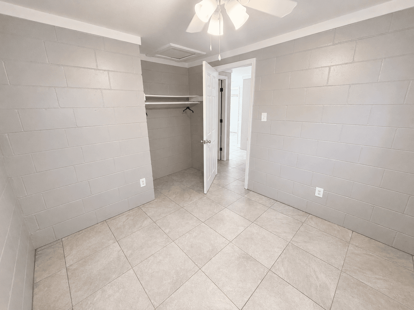 Columbia Multiplex: 2201 Washington St.  - Unit B
