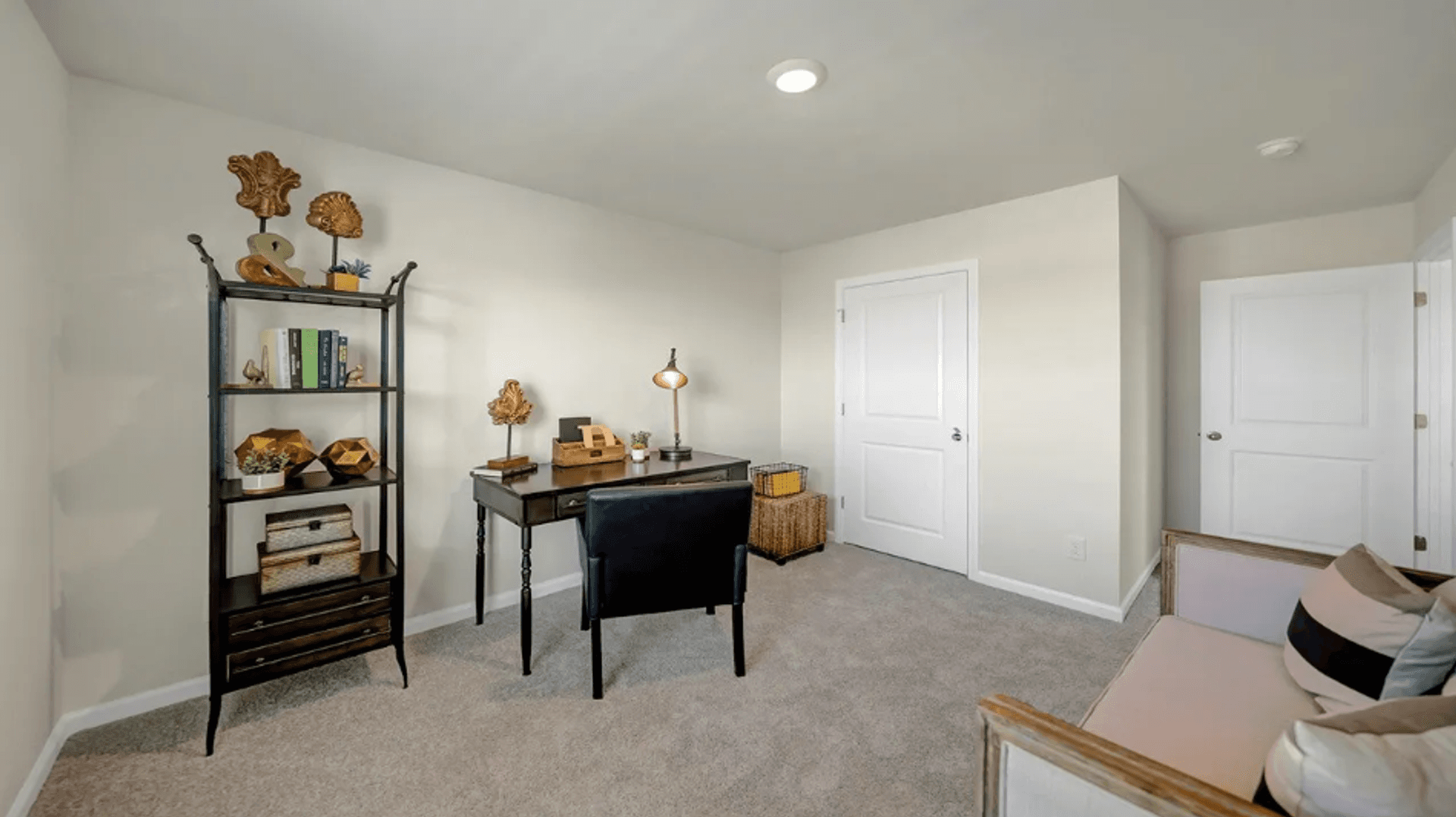 Hopkins House: 2094 Grovefield DR