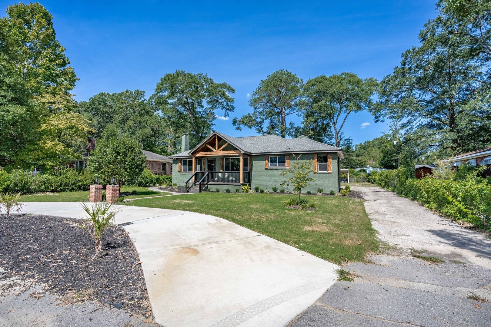 Cayce House: 2837 Elm St.
