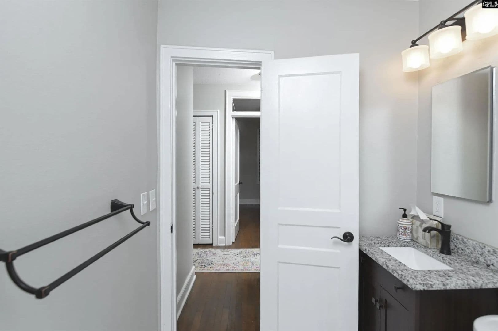 Columbia Townhome: 1013 Price Avenue
