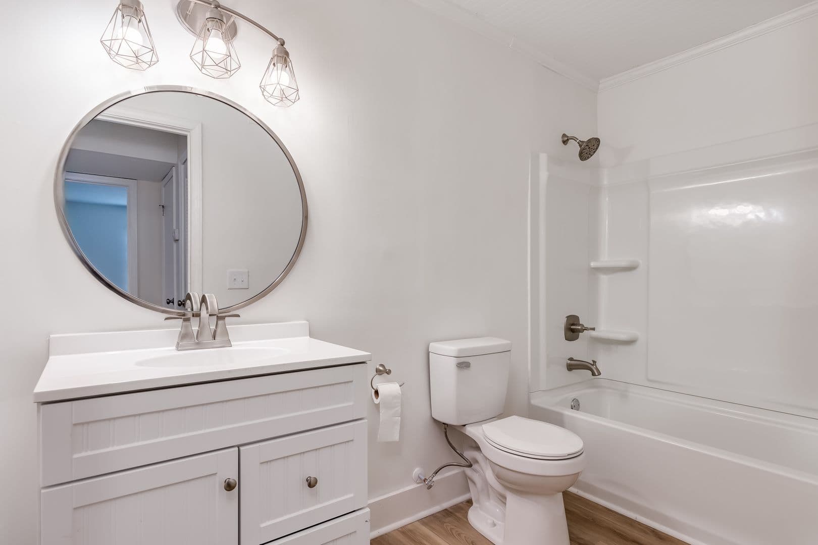 Columbia Apartment: 2915 Hope Ave - 2915-5