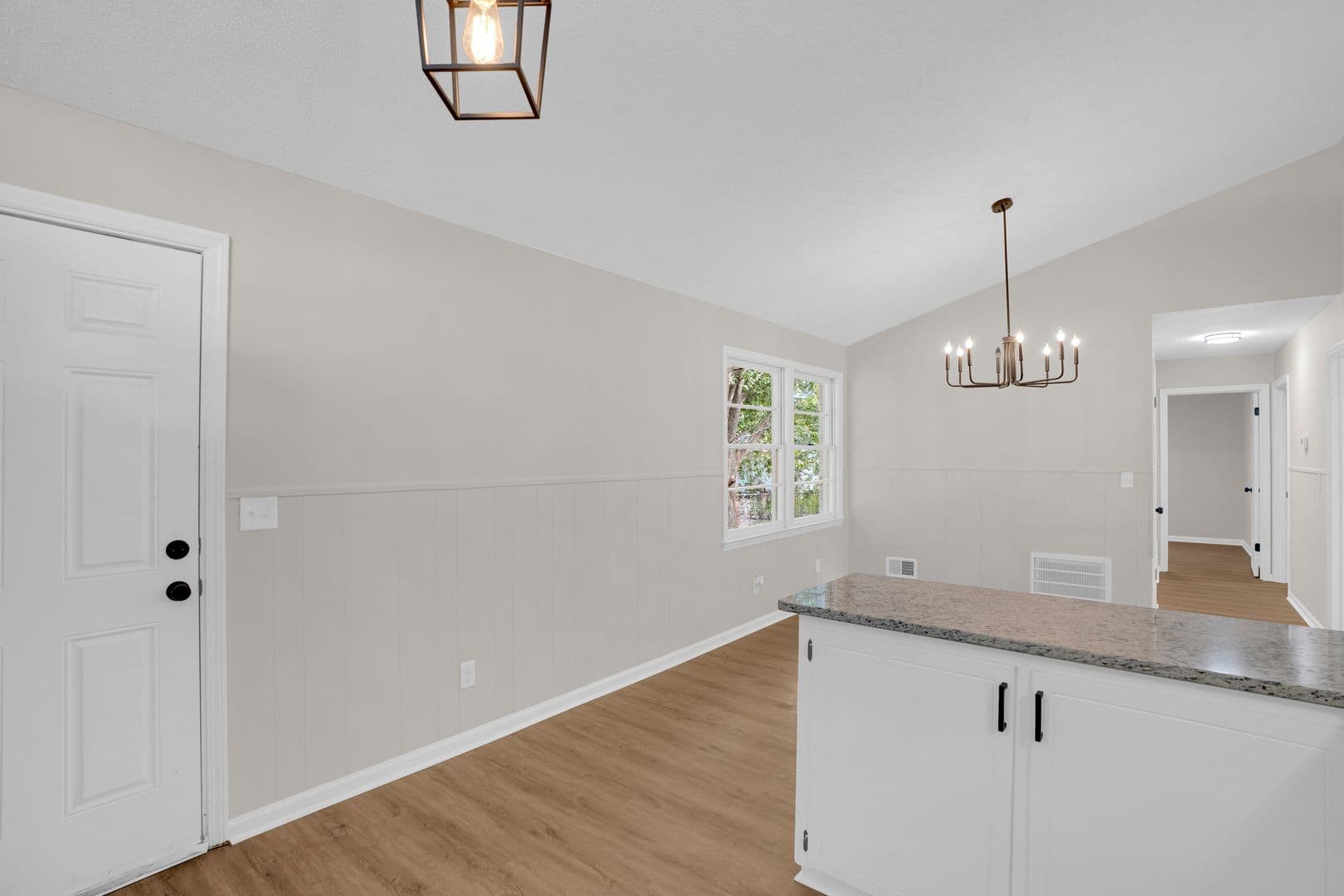 Columbia House: 1623 Long Shadow Ln