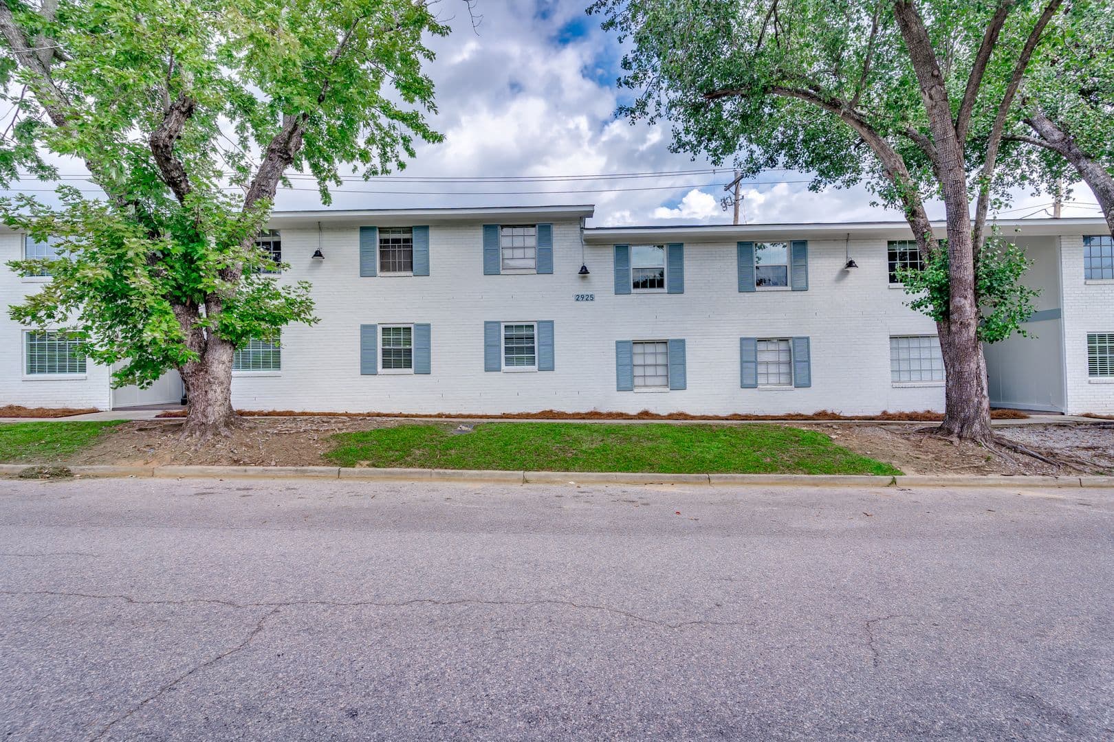 Columbia Apartment: 2925 Hope Ave - 2925-11