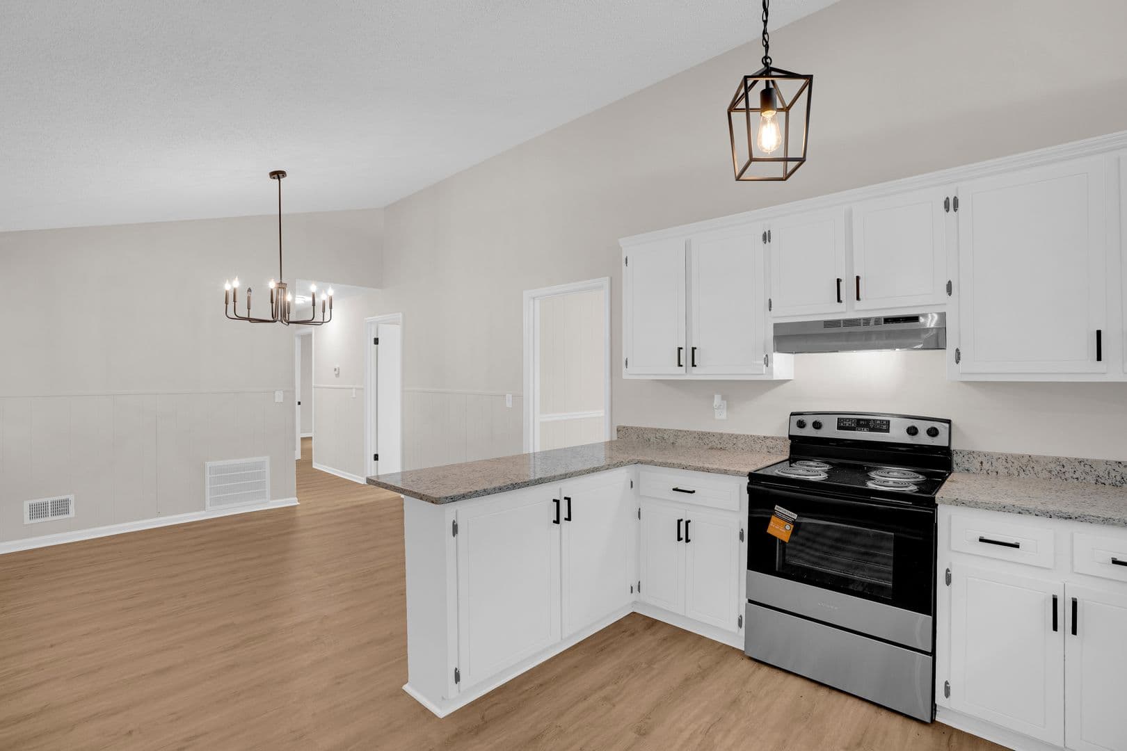 Columbia House: 1623 Long Shadow Ln