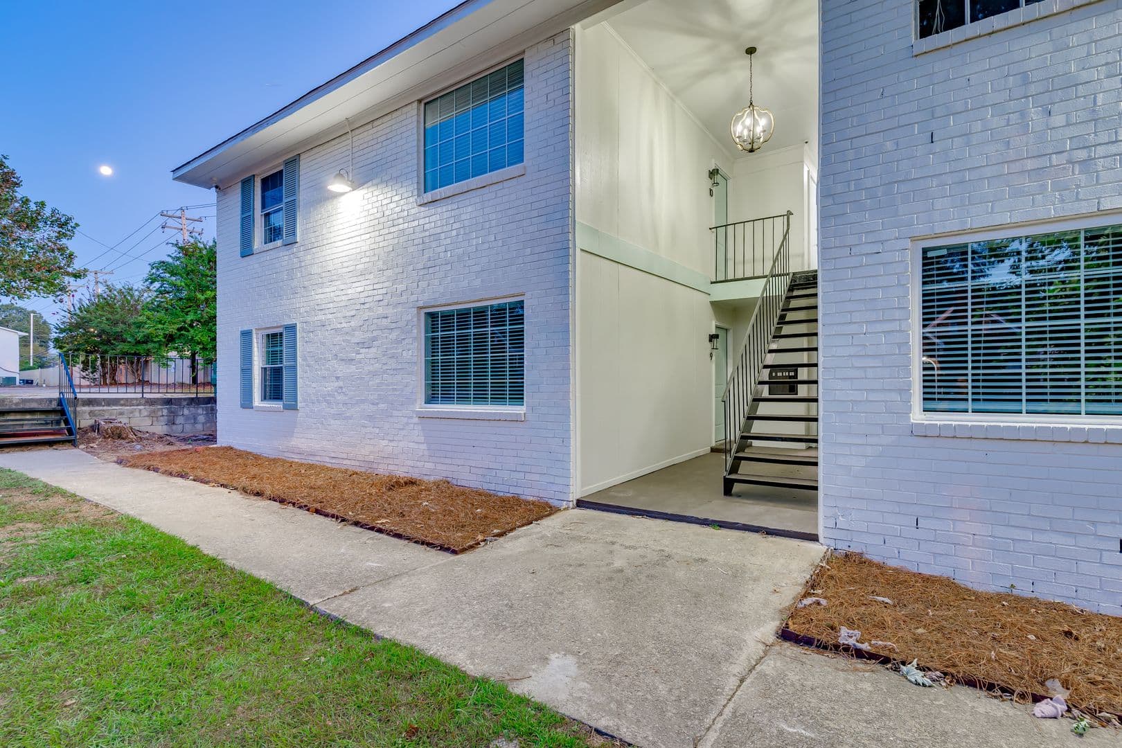 Columbia Apartment: 2925 Hope Ave - 2925-11