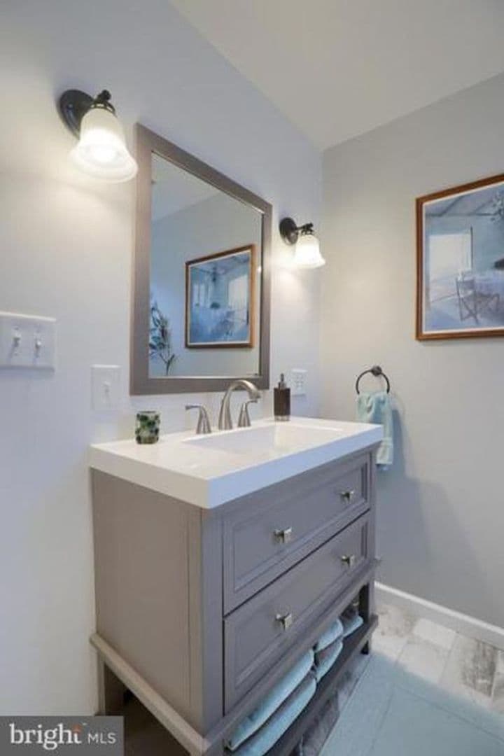 Lancaster Apartment: 1500 Wilson Avenue