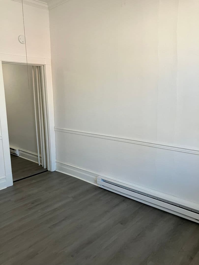 Lancaster Apartment: 430-432 East Orange Street