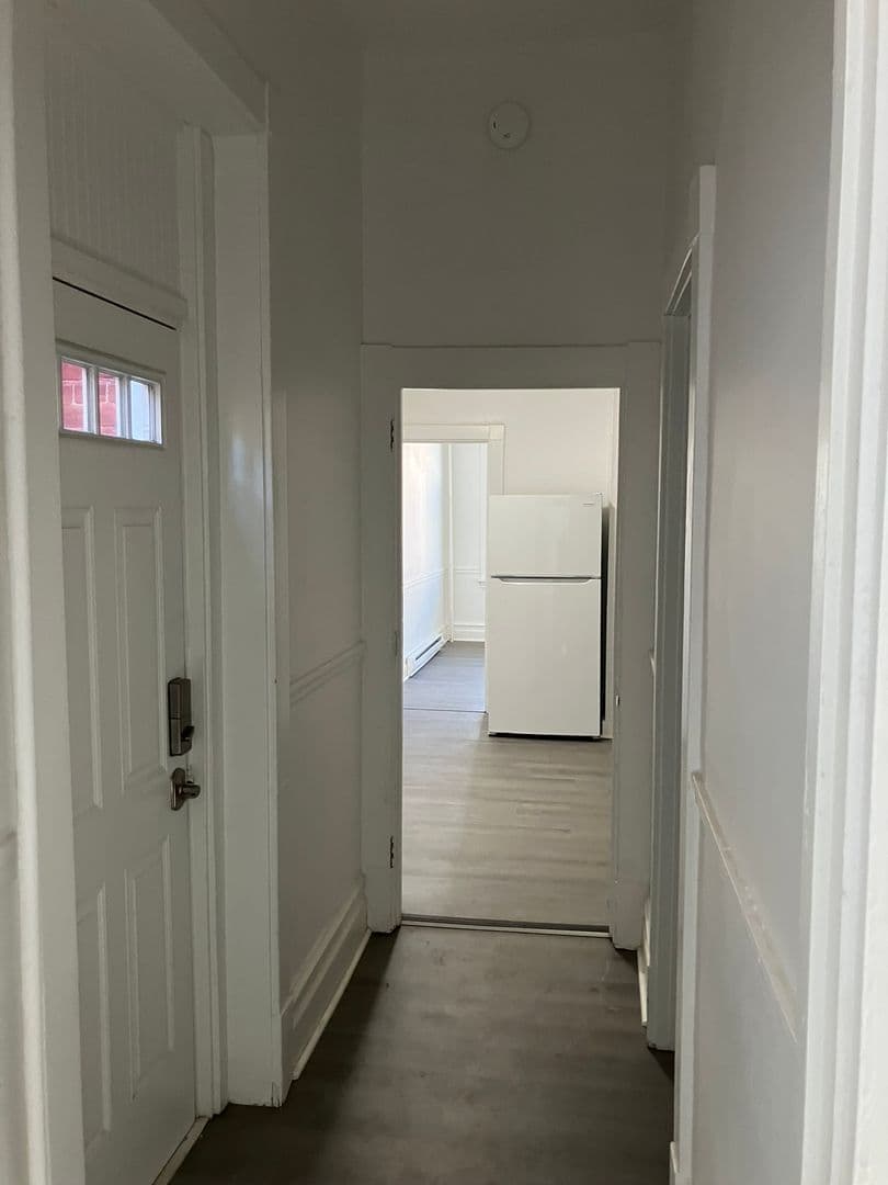 Lancaster Apartment: 430-432 East Orange Street