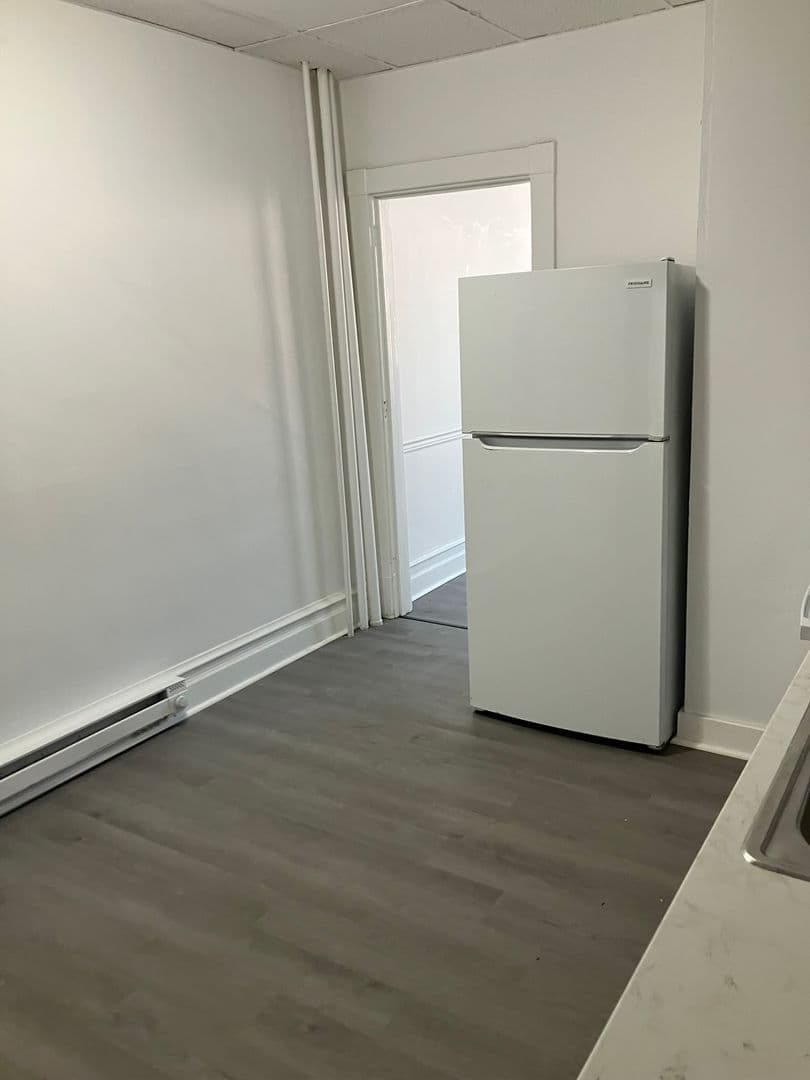 Lancaster Apartment: 430-432 East Orange Street