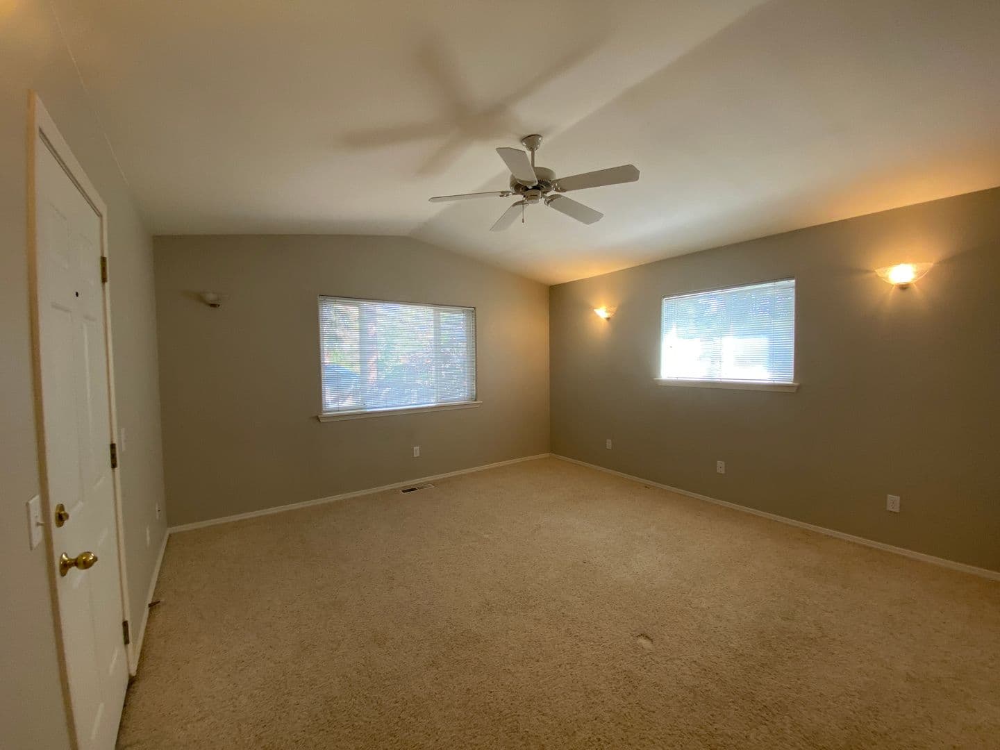 Bend Apartment: 1145 NW Knoxville