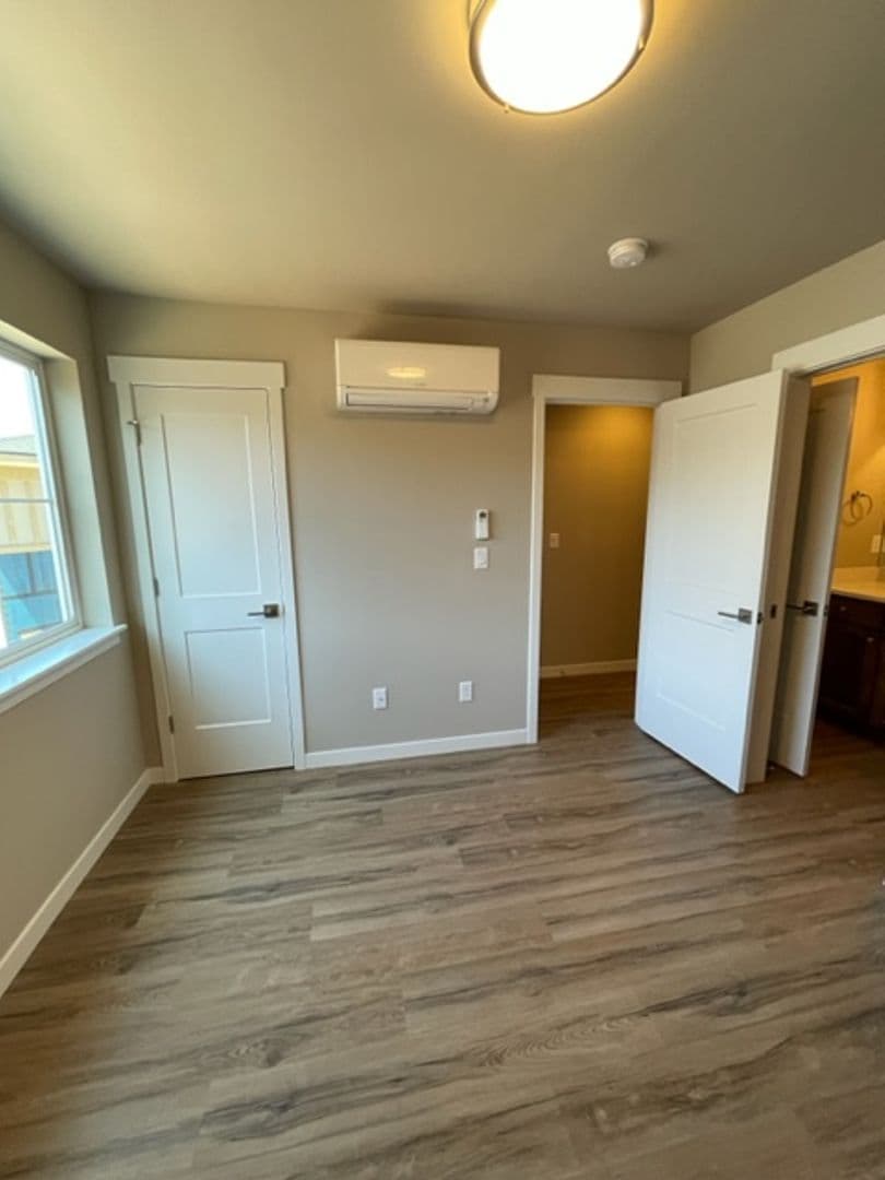 Bend Apartment: 61525 SE Jennifer Ln. #2