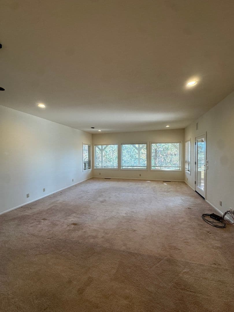 Bend House: 1959 NW Rimrock Dr.