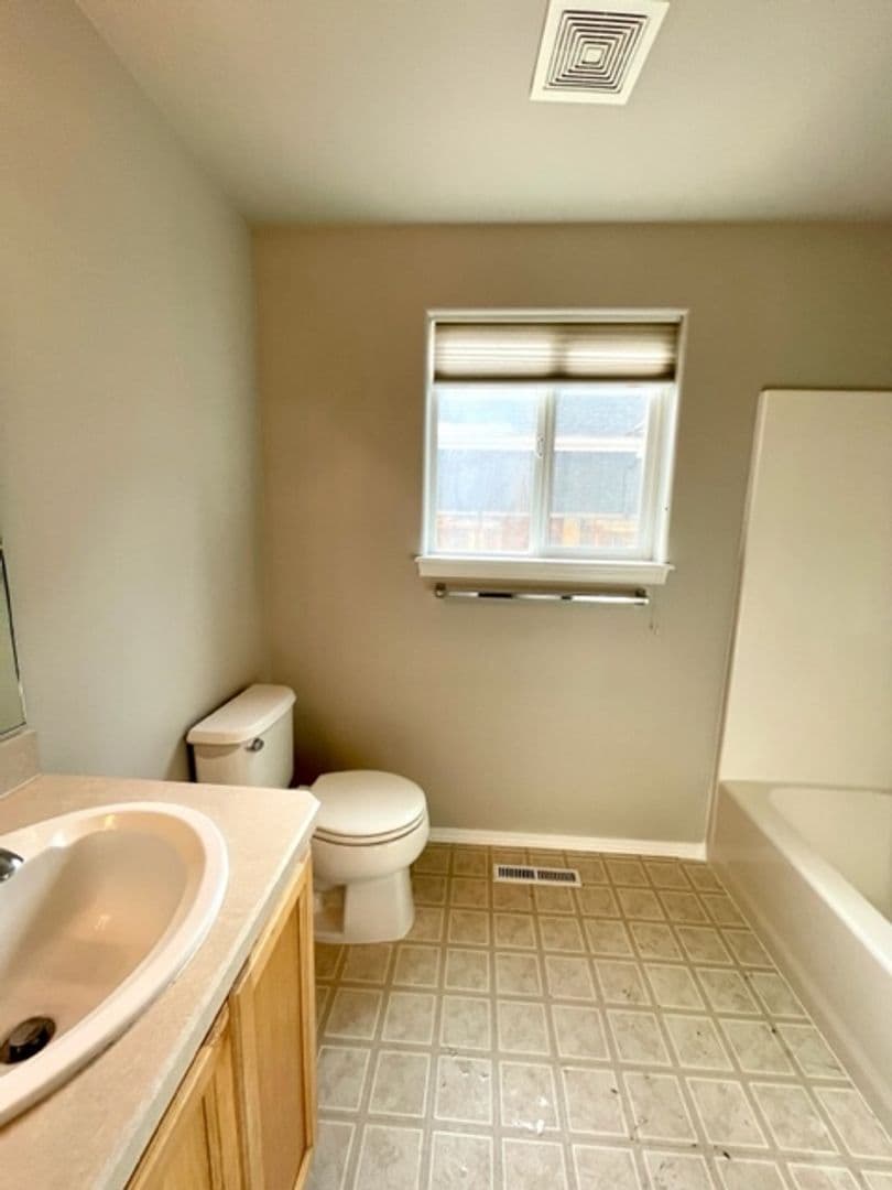 Bend House: 1157 SW Silver Lake Blvd