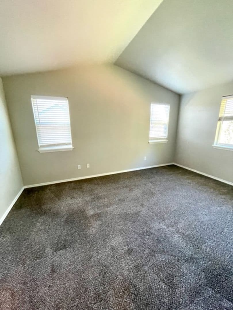 Bend House: 61349 Elkhorn St.