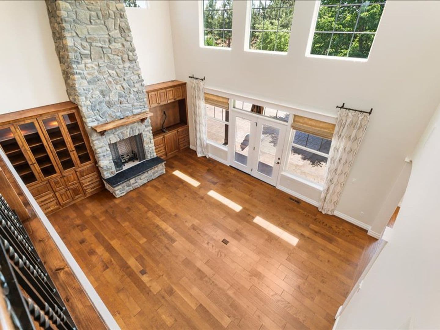Bend House: 64420 Bailey Rd
