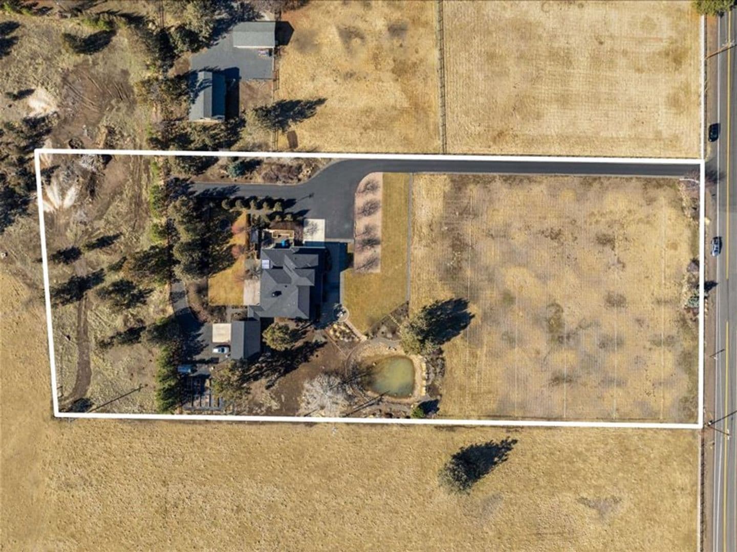 Bend House: 64420 Bailey Rd