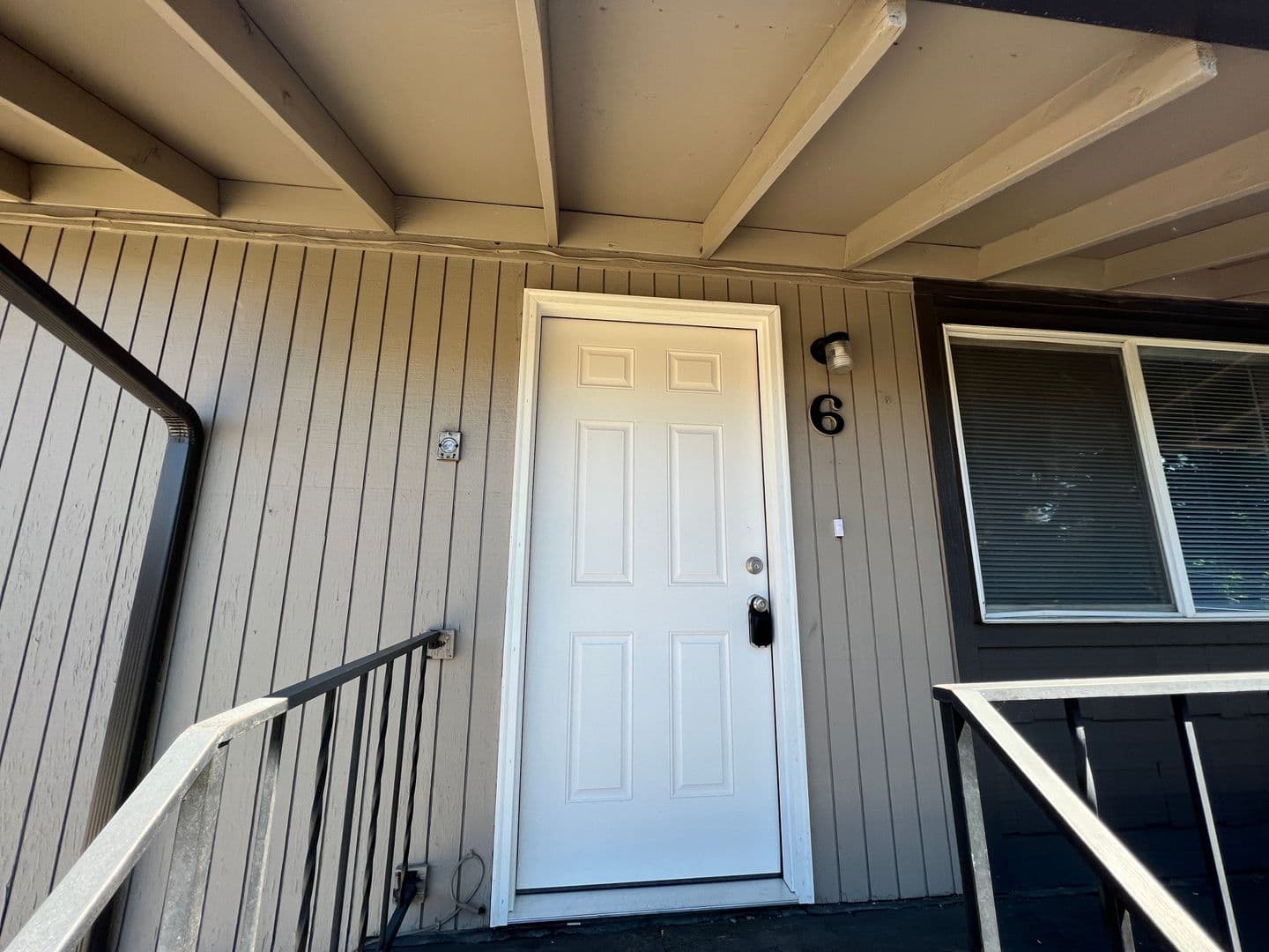 Prineville Apartment: 131 NW Deer St.