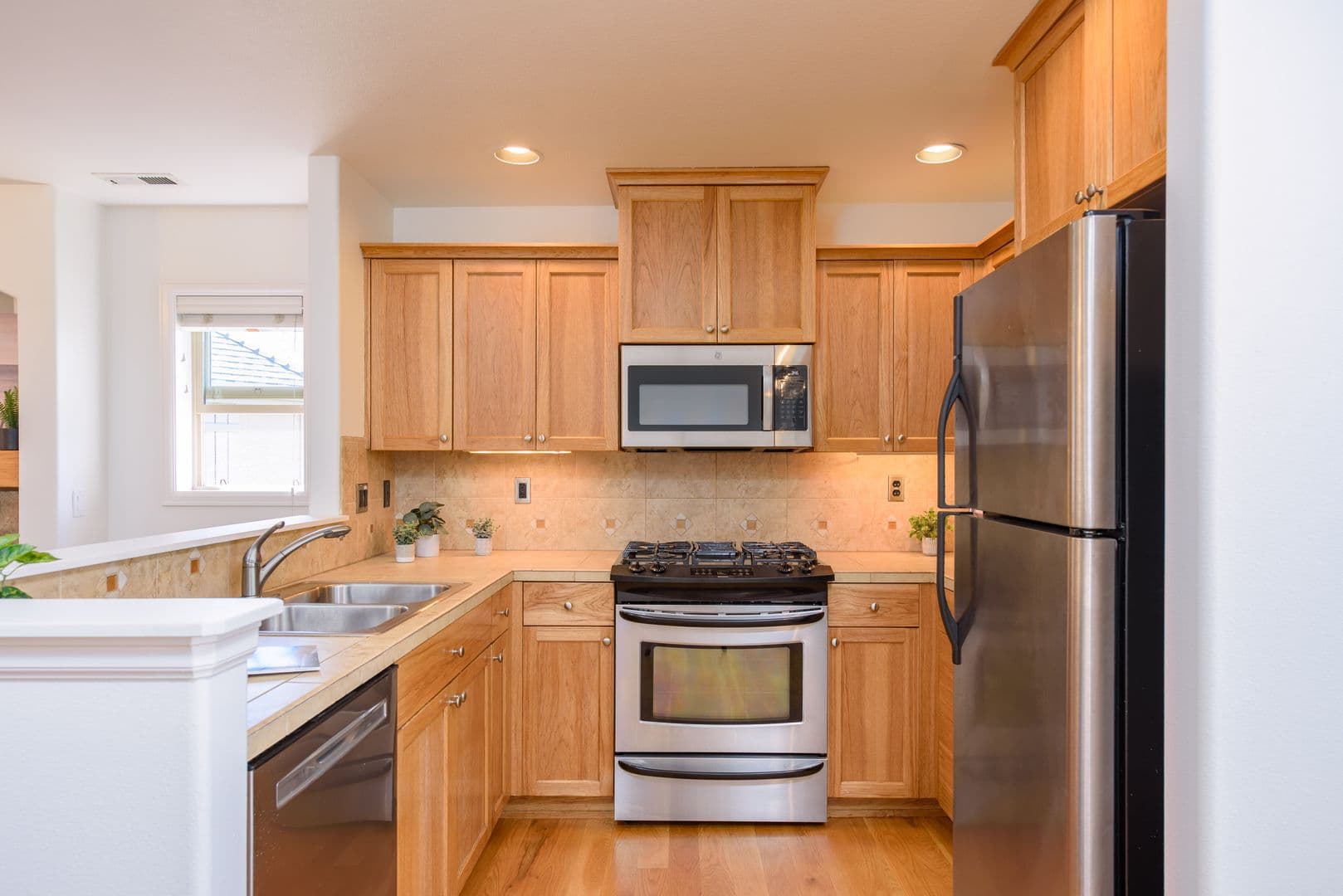 Bend House: 20289 Schaeffer Drive