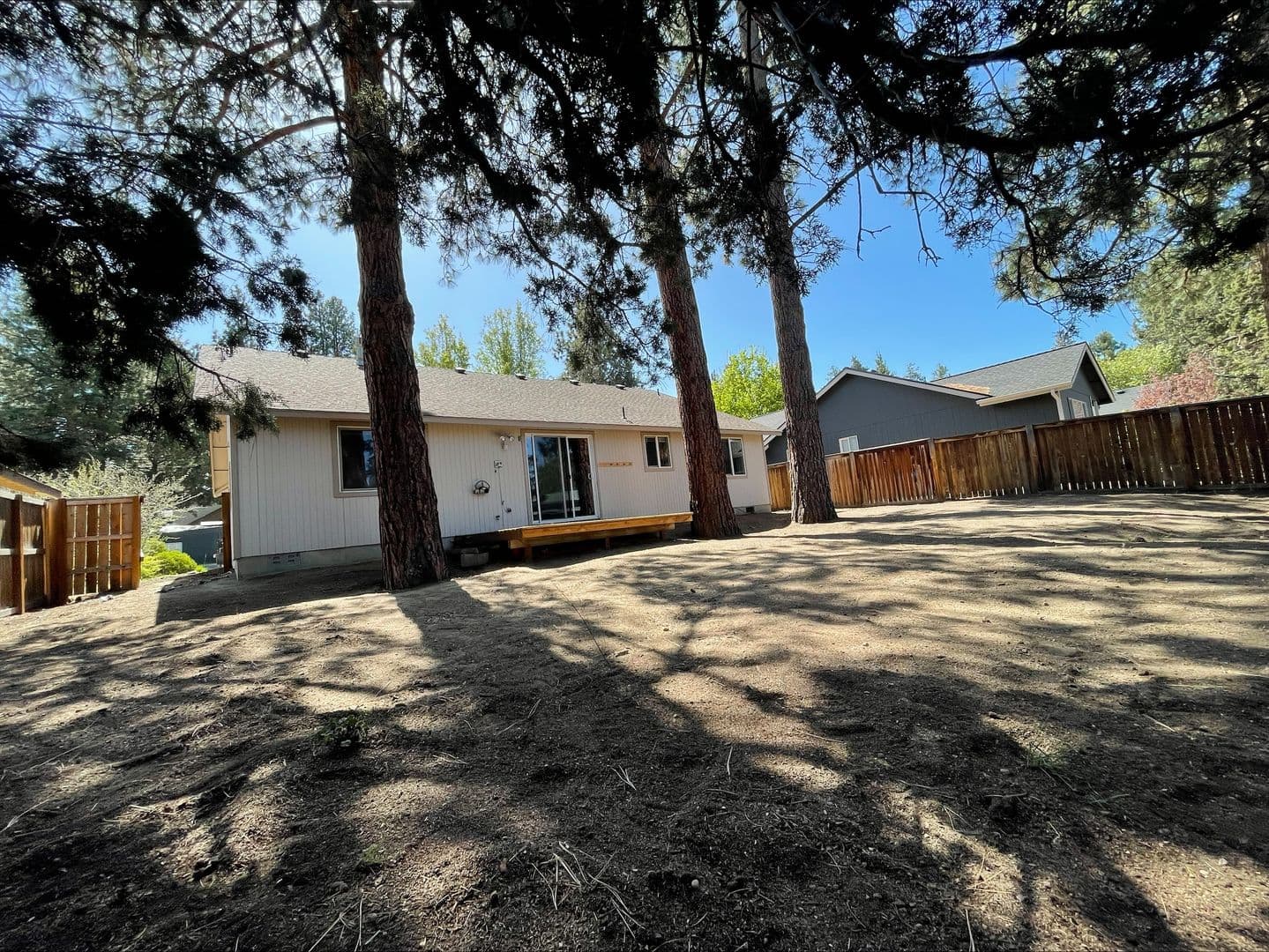 Bend House: 1157 SW Silver Lake Blvd