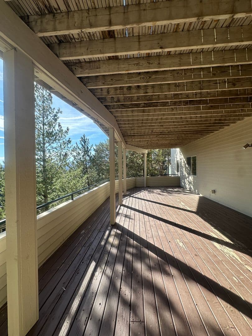 Bend House: 1959 NW Rimrock Dr.