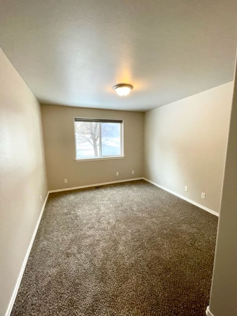 Bend House: 1157 SW Silver Lake Blvd