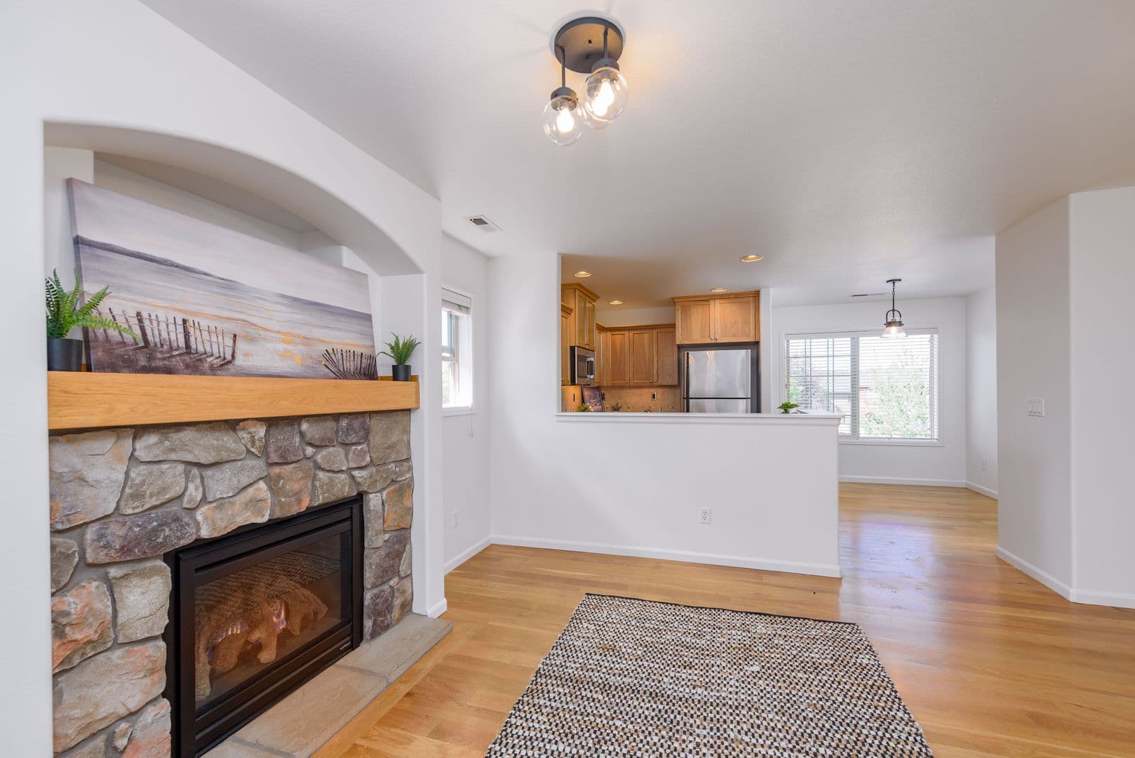 Bend House: 20289 Schaeffer Drive