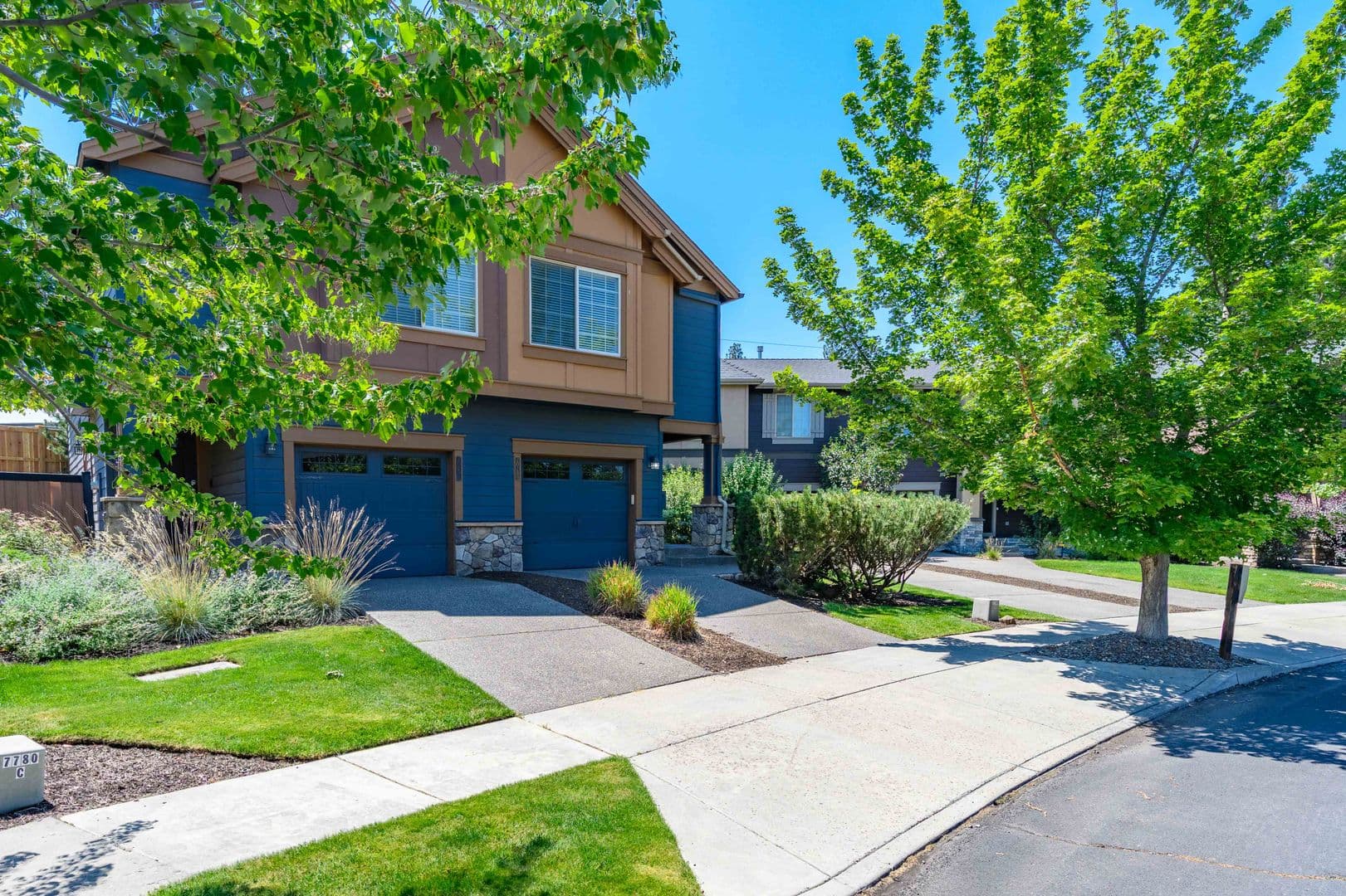 Bend House: 20289 Schaeffer Drive