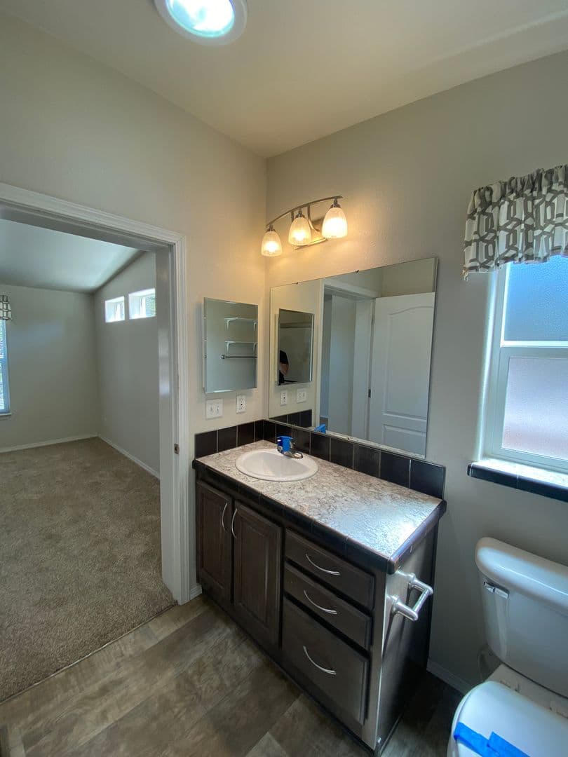 La Pine House: 52515 Pine Dr.