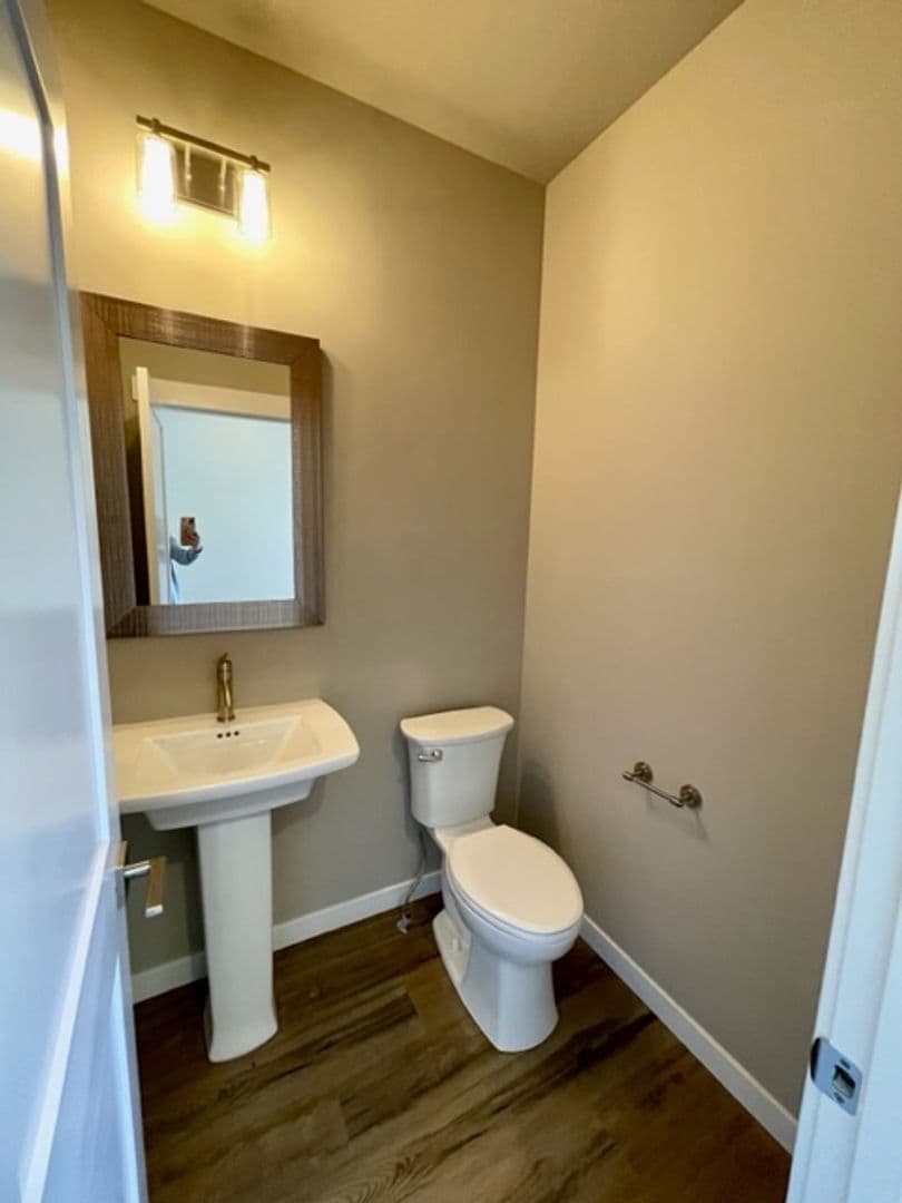 Bend Apartment: 61525 SE Jennifer Ln. #2
