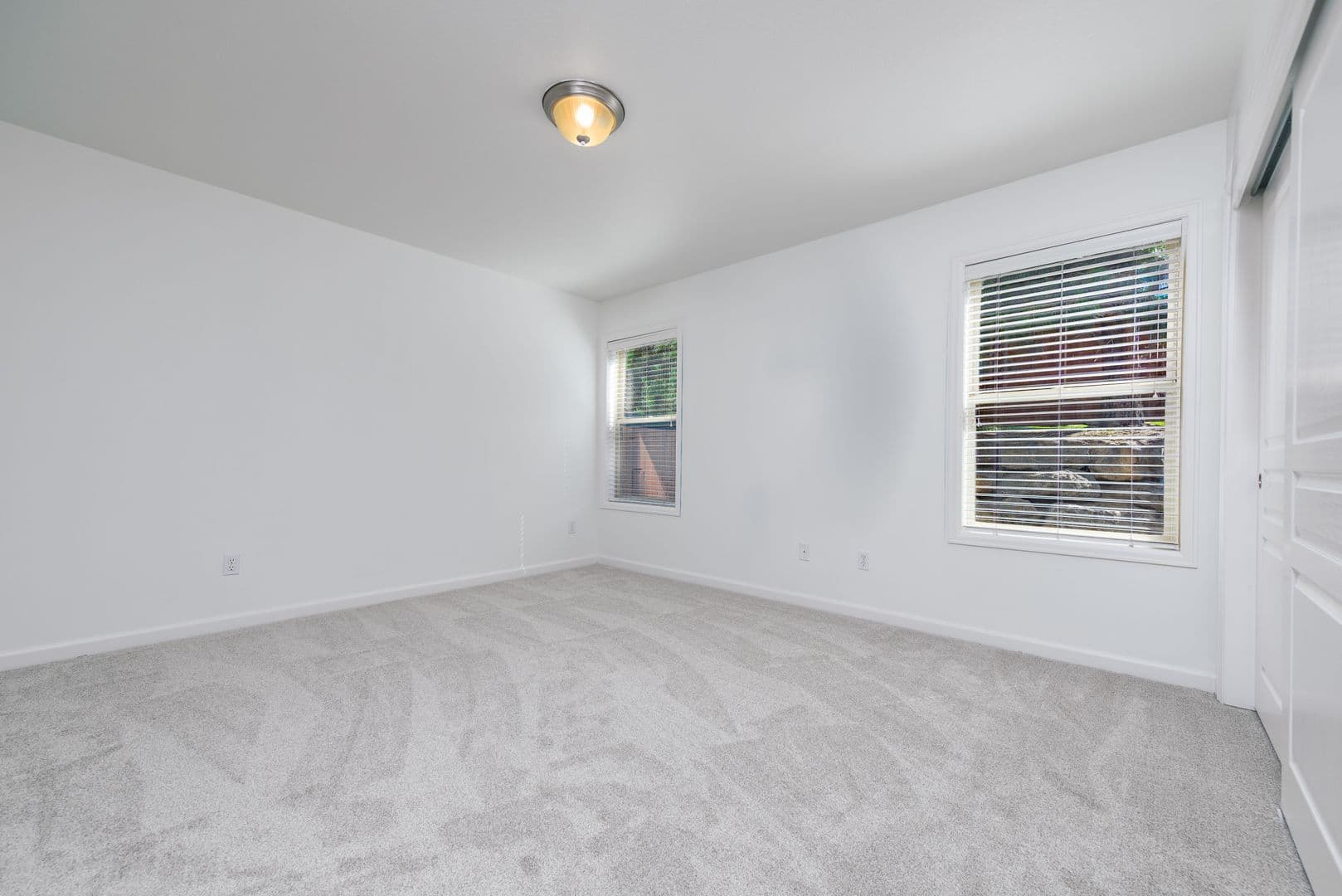 Bend House: 20289 Schaeffer Drive