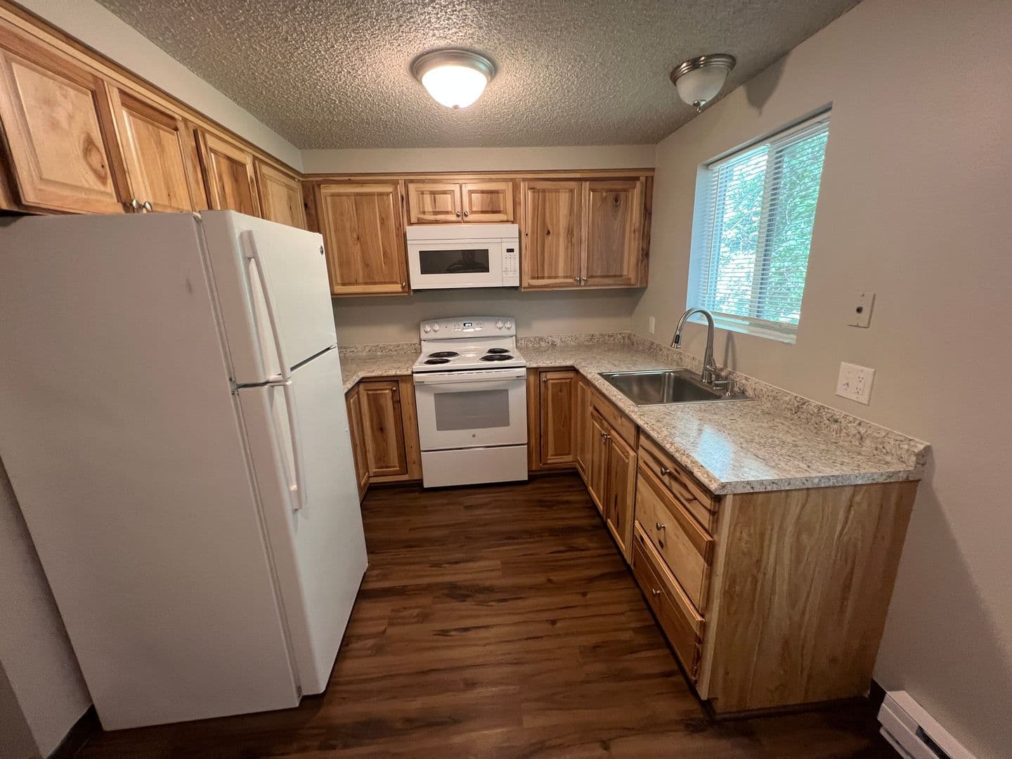 Prineville Apartment: 131 NW Deer St.