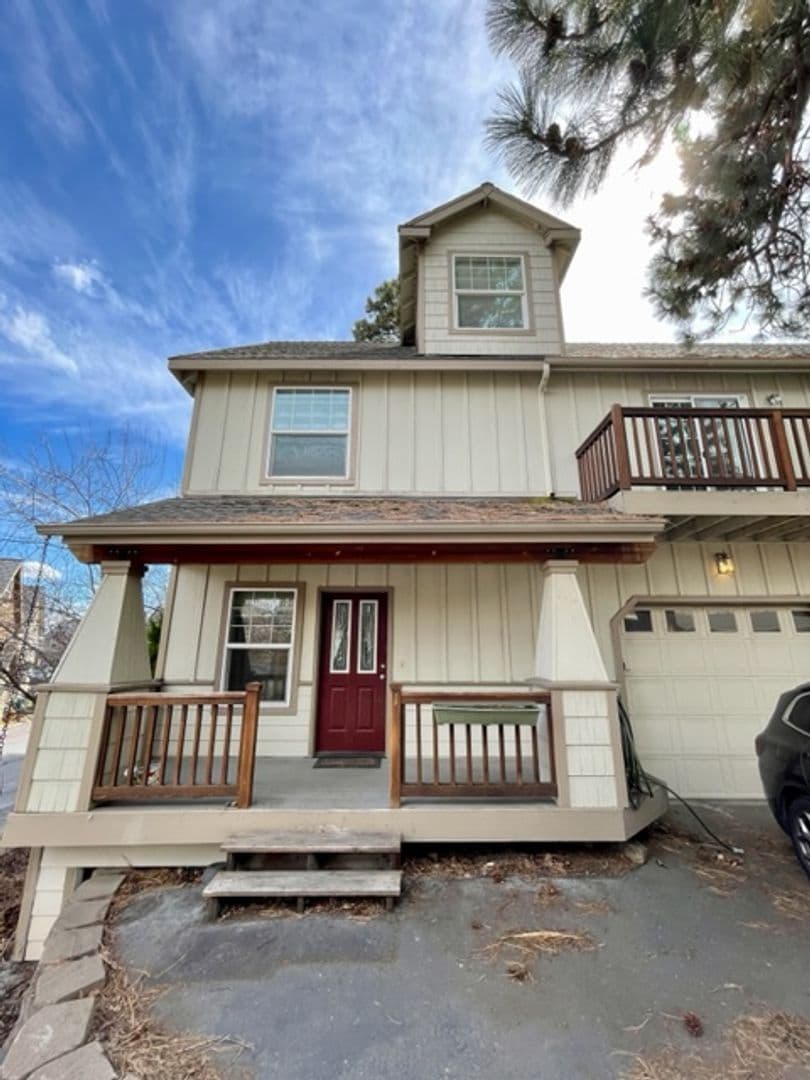 Bend Apartment: 1743 NE Lotus Drive