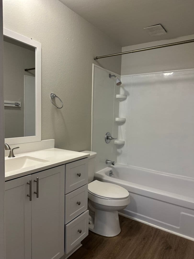 Prineville Apartment: 131 NW Deer St.