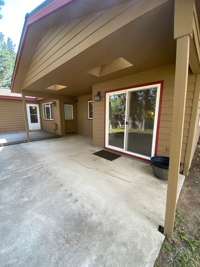 Bend Apartment: 1145 NW Knoxville