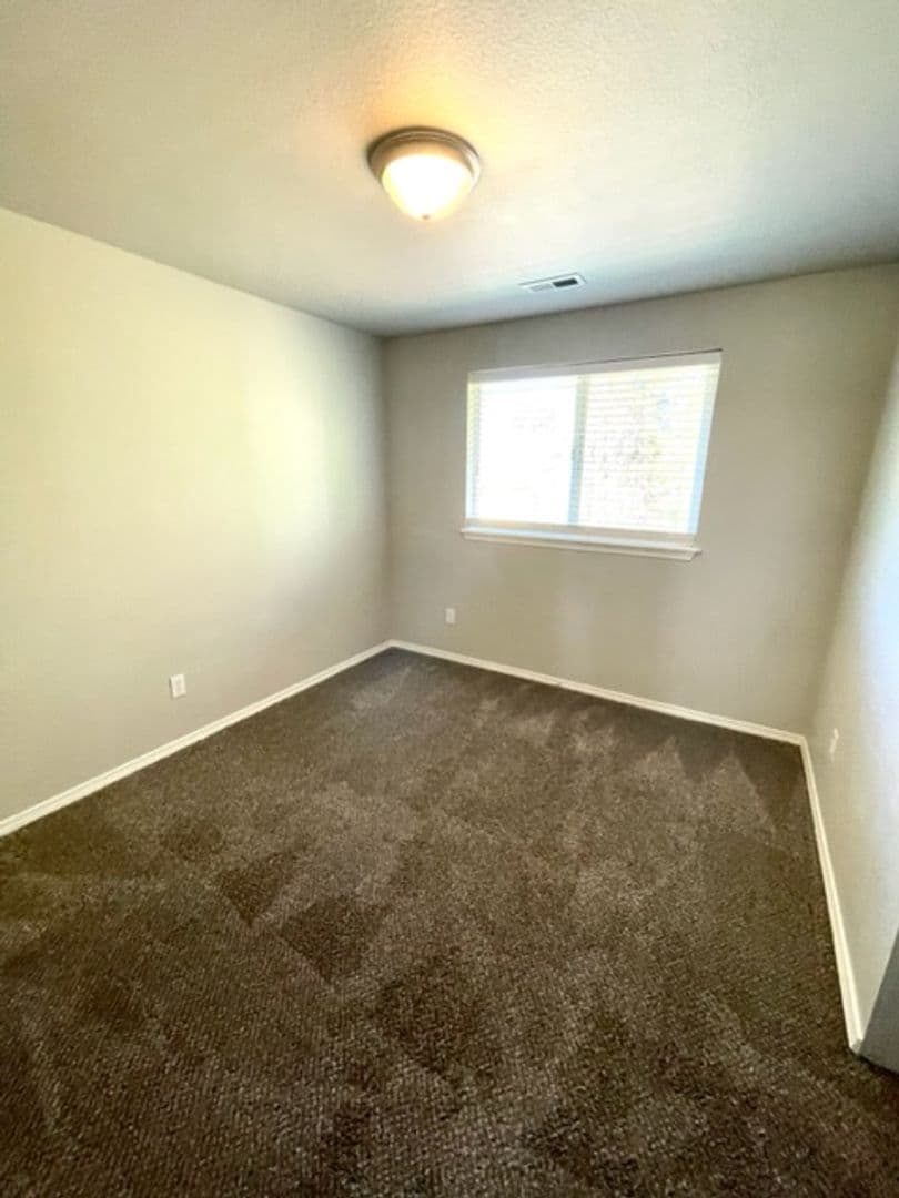 Bend House: 61349 Elkhorn St.